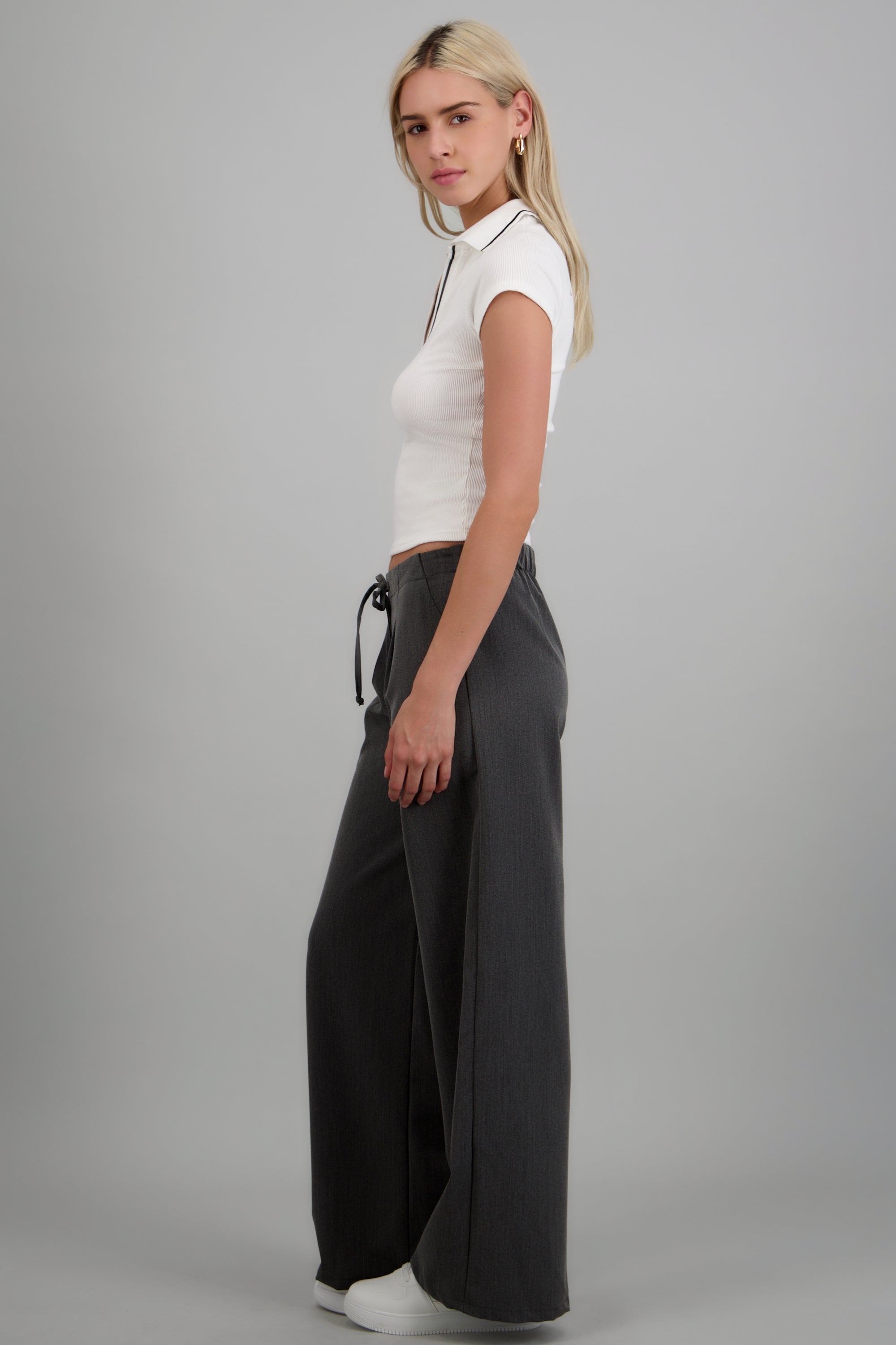 Pantalon vestir liso GRIS