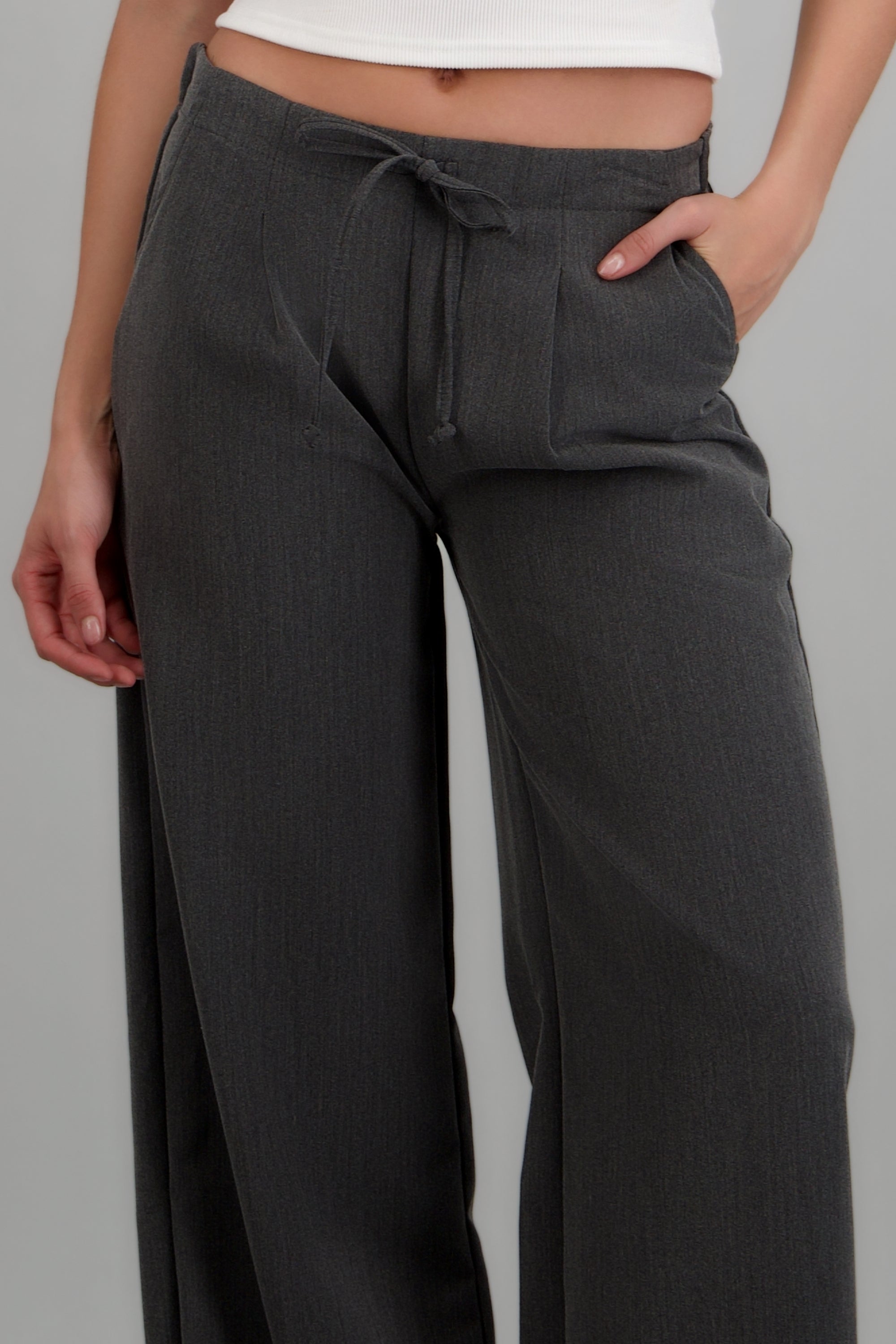 Pantalon vestir liso GRIS