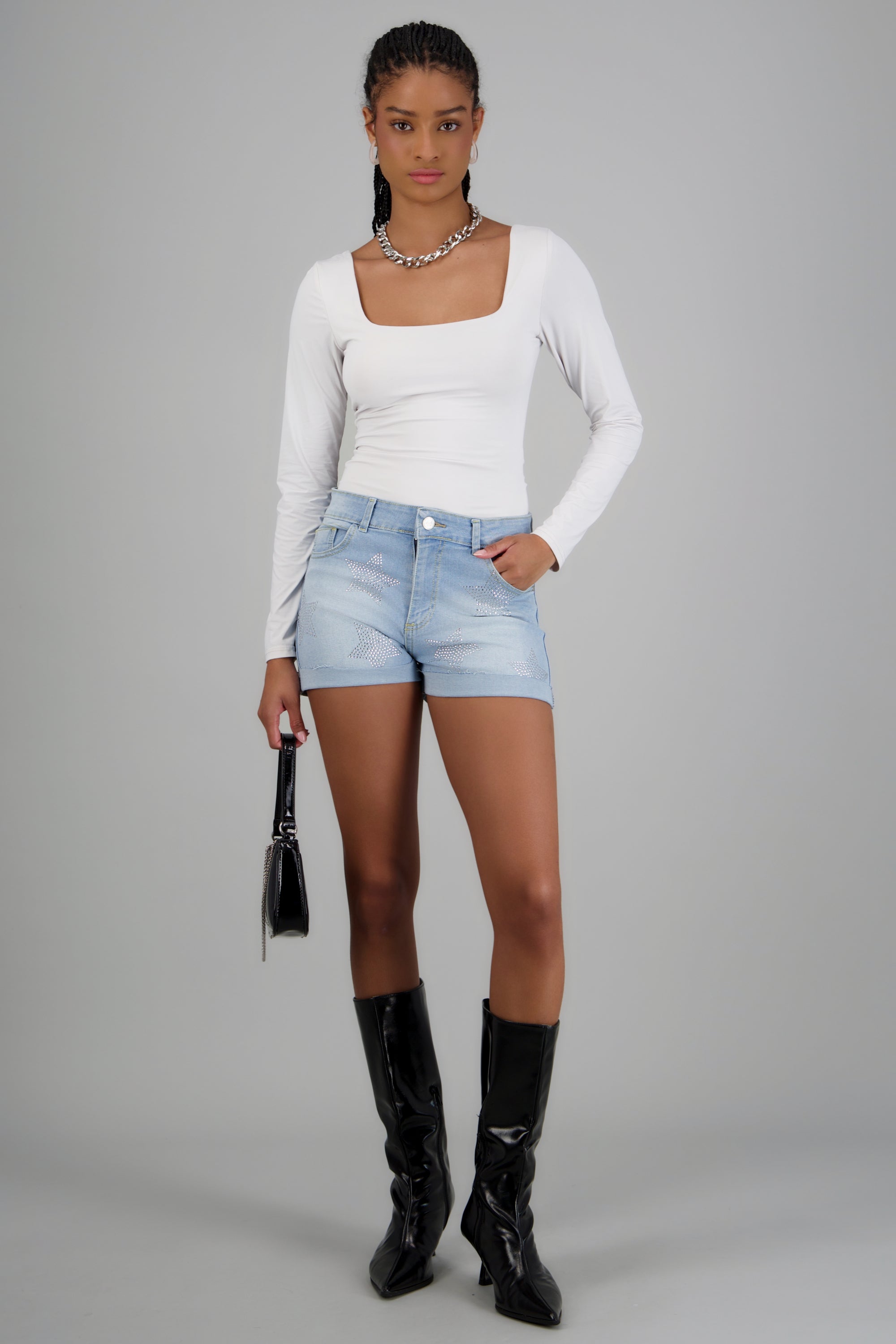 Shorts dobladillo estrellas brillos LIGHT WASH