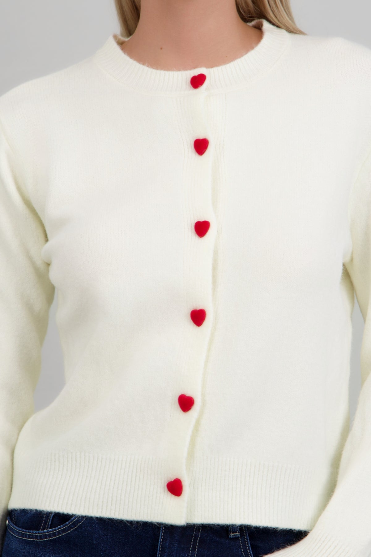 Cardigan botones corazon terciopelo HUESO