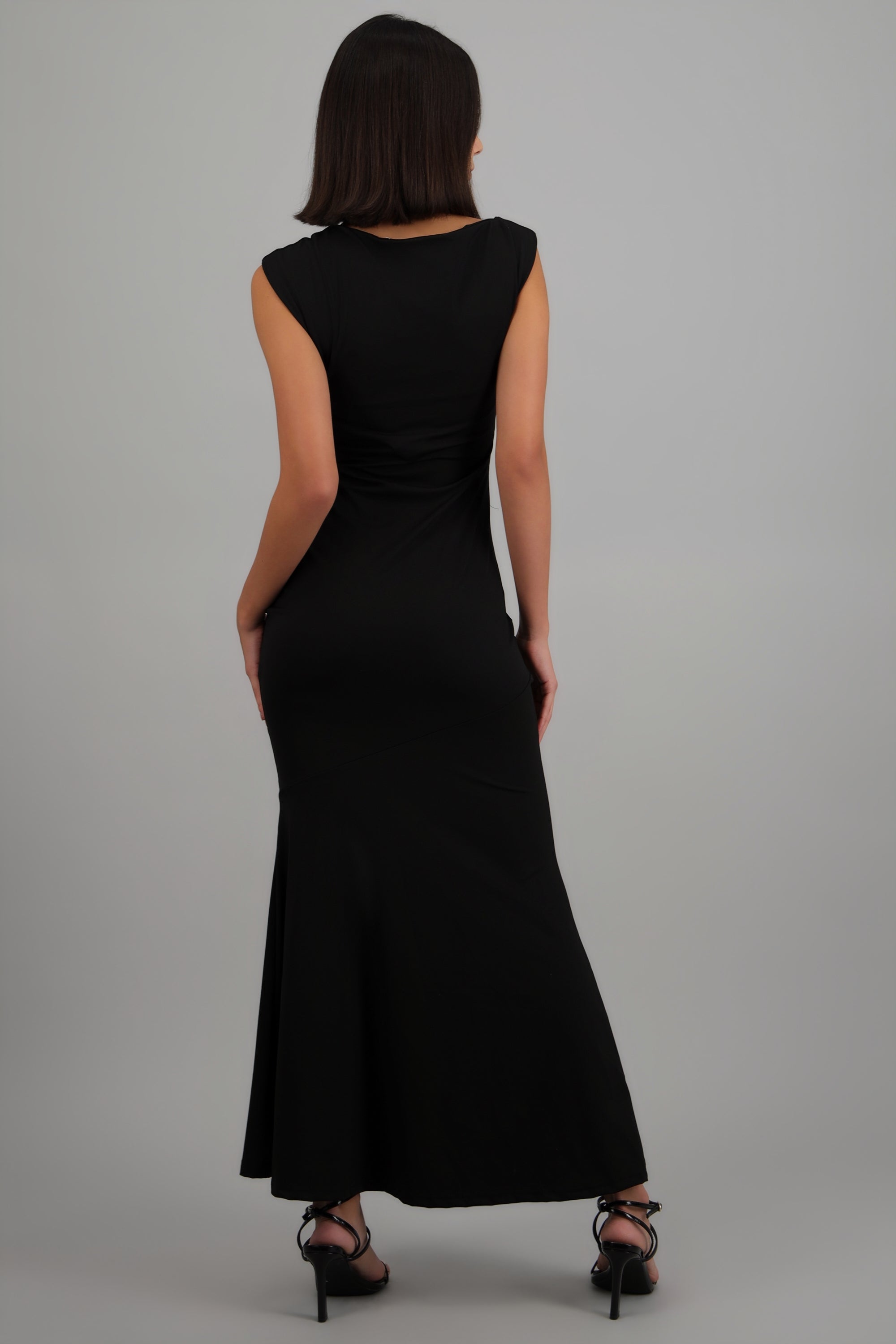 Vestido maxi drapeado detalle metálico NEGRO
