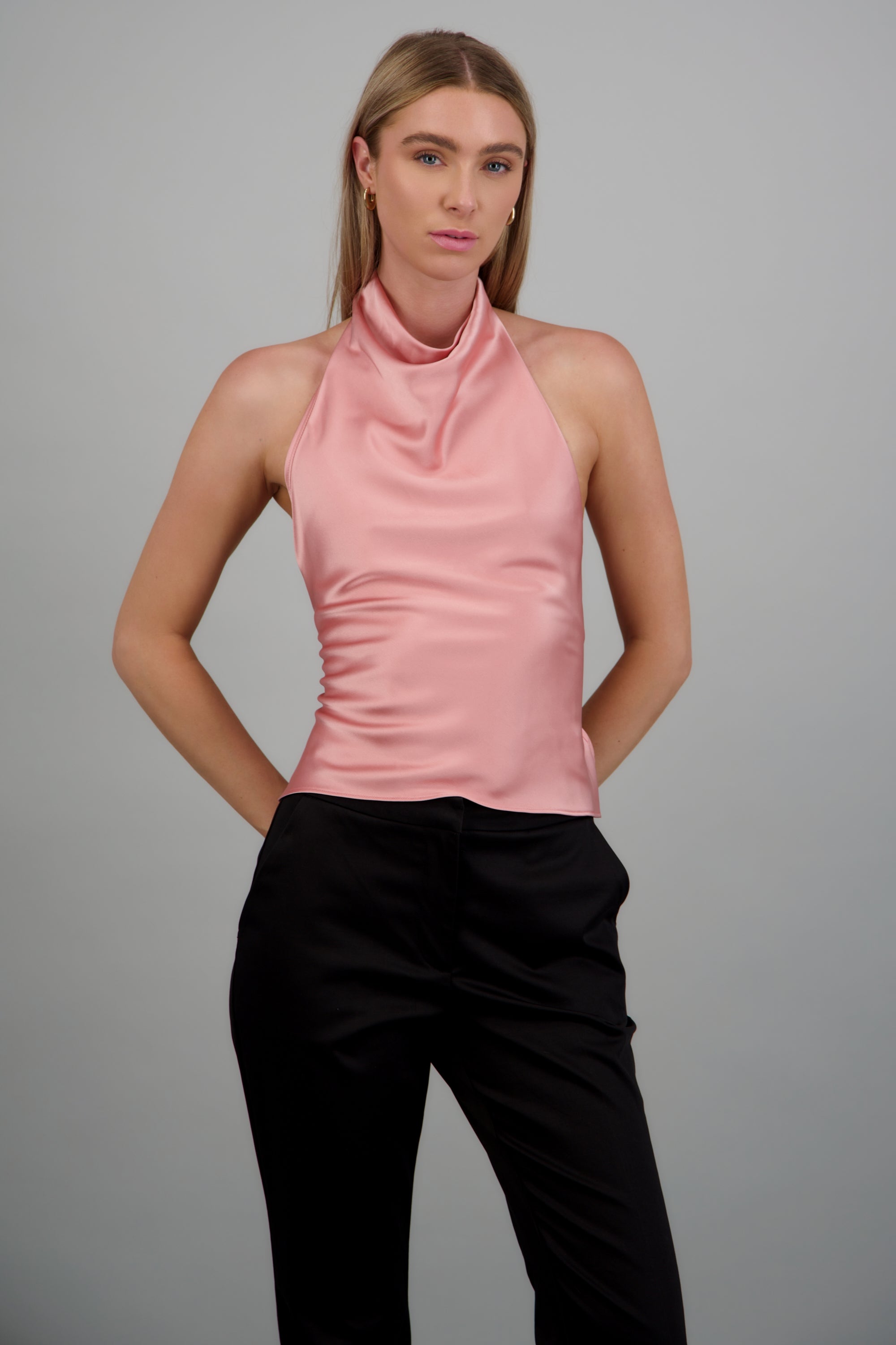 top halter cuello cascada detalle espalda ROSA