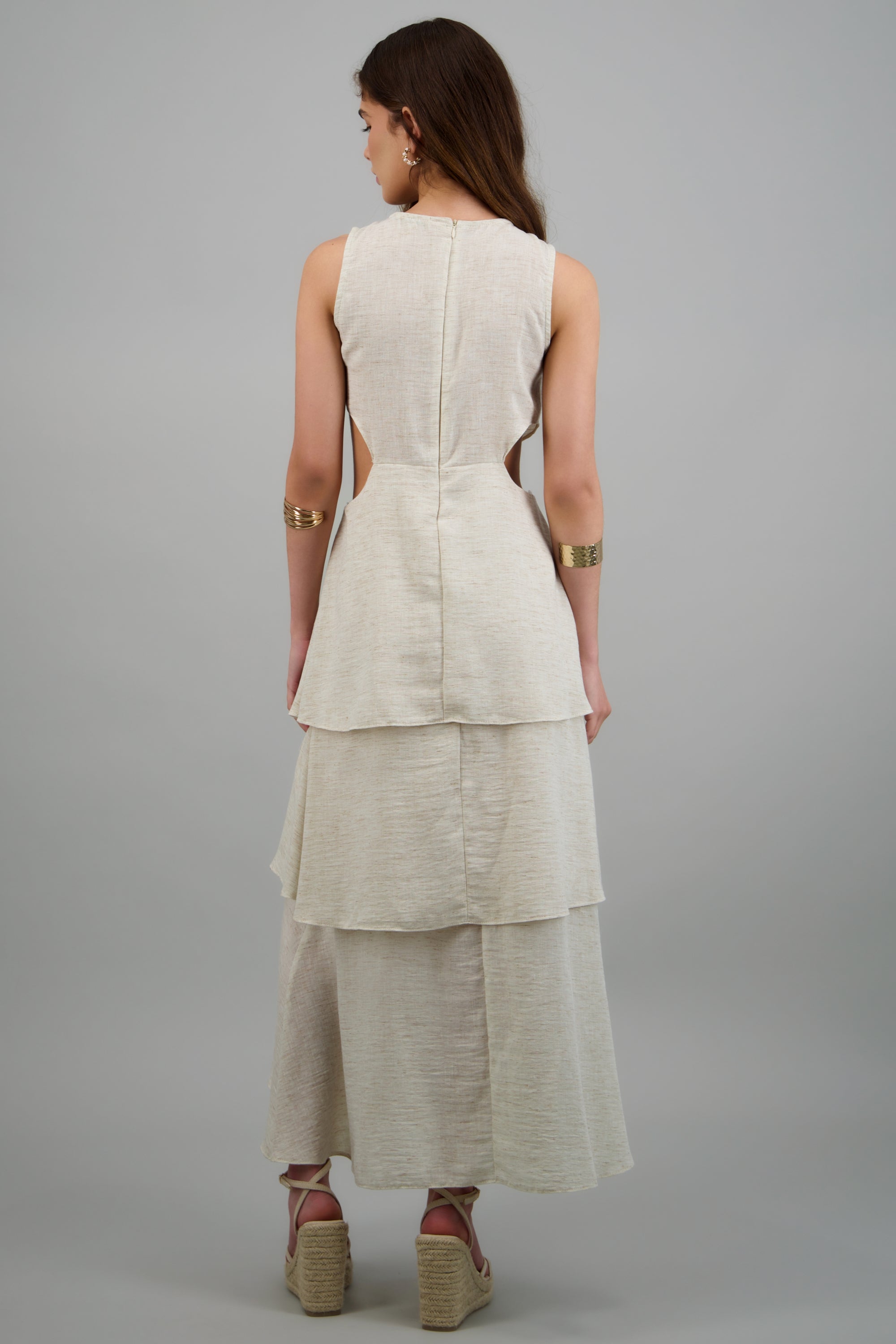 Vestido midi aro con olanes HUESO