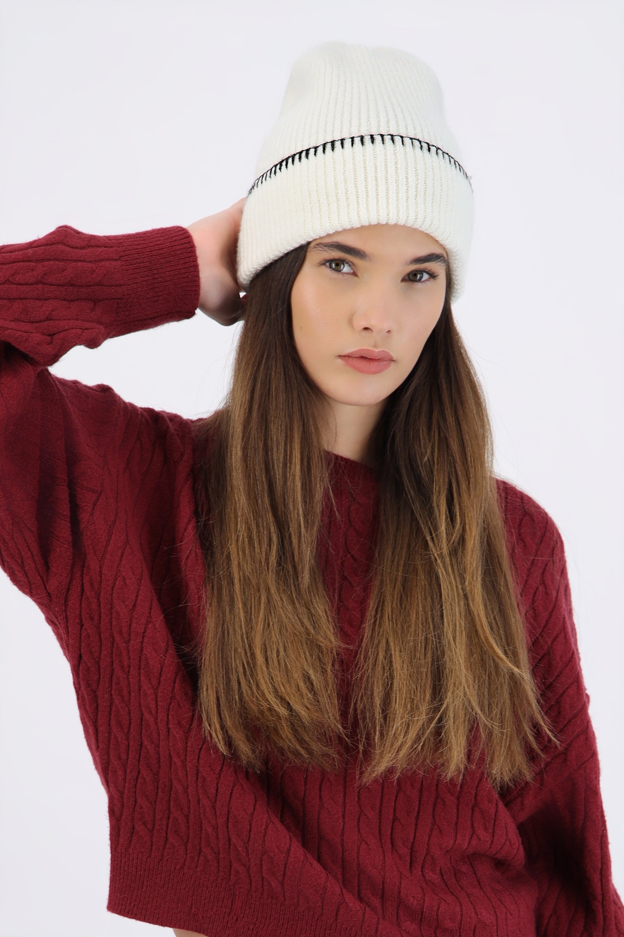 Beanie orilla festón