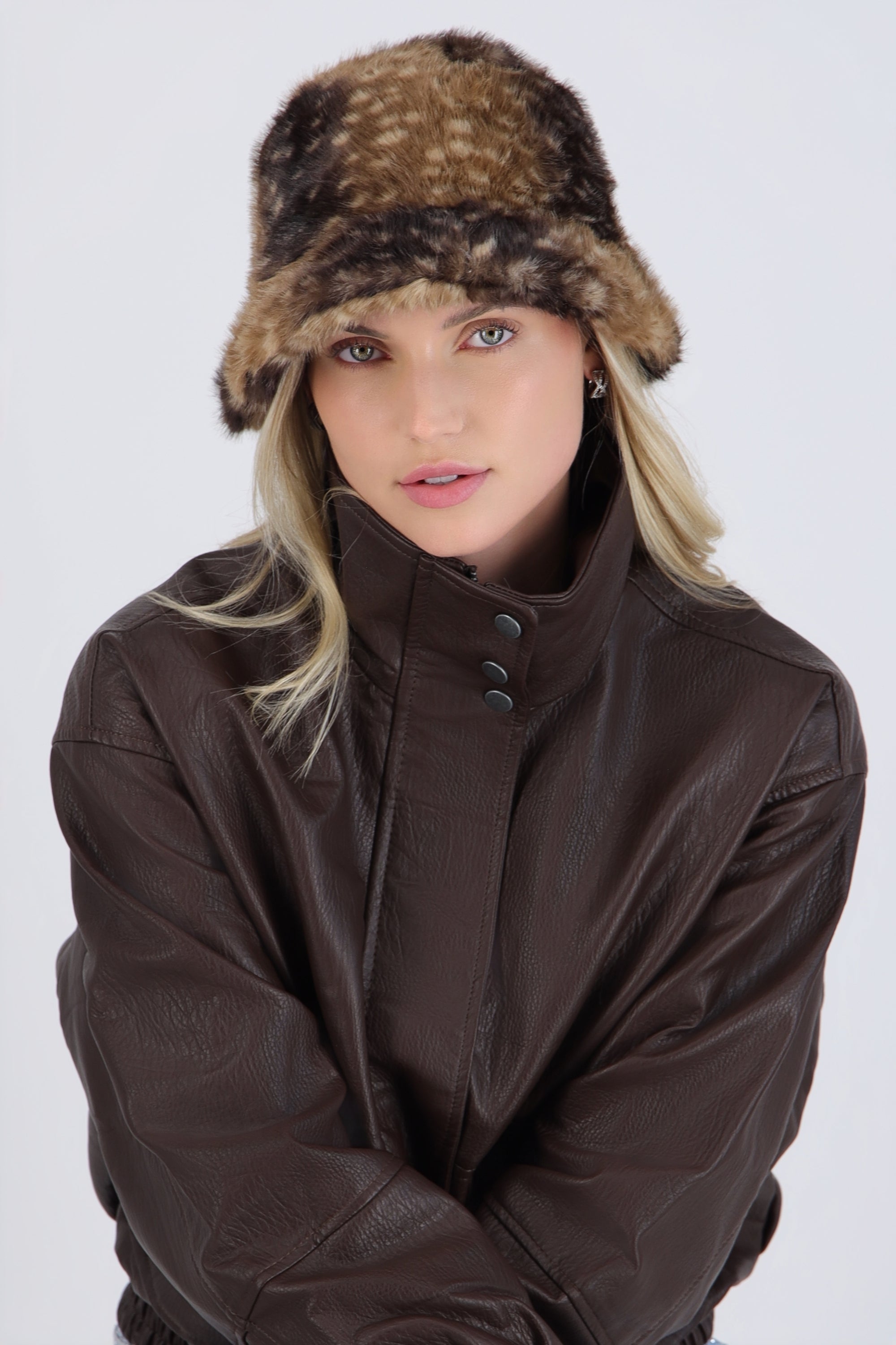 Bucket hat deer print