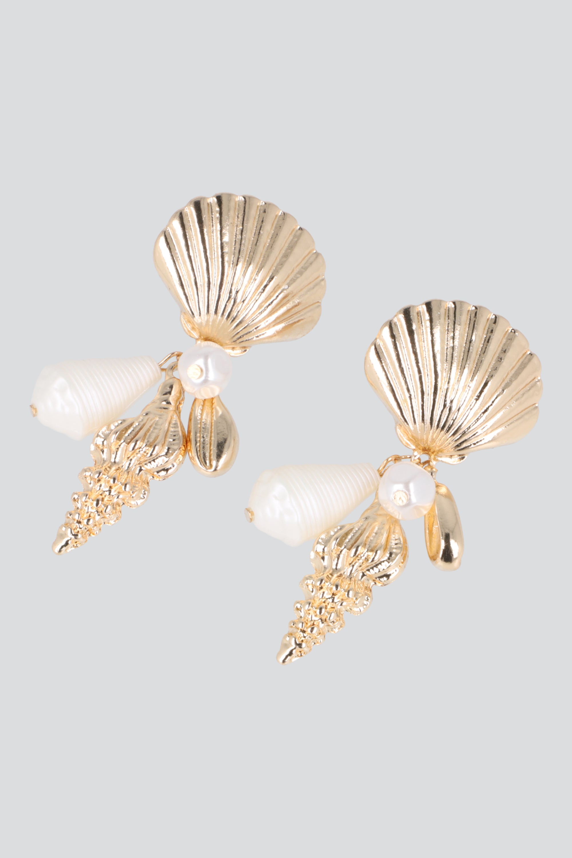 ARETES MULTI CONCHA ORO