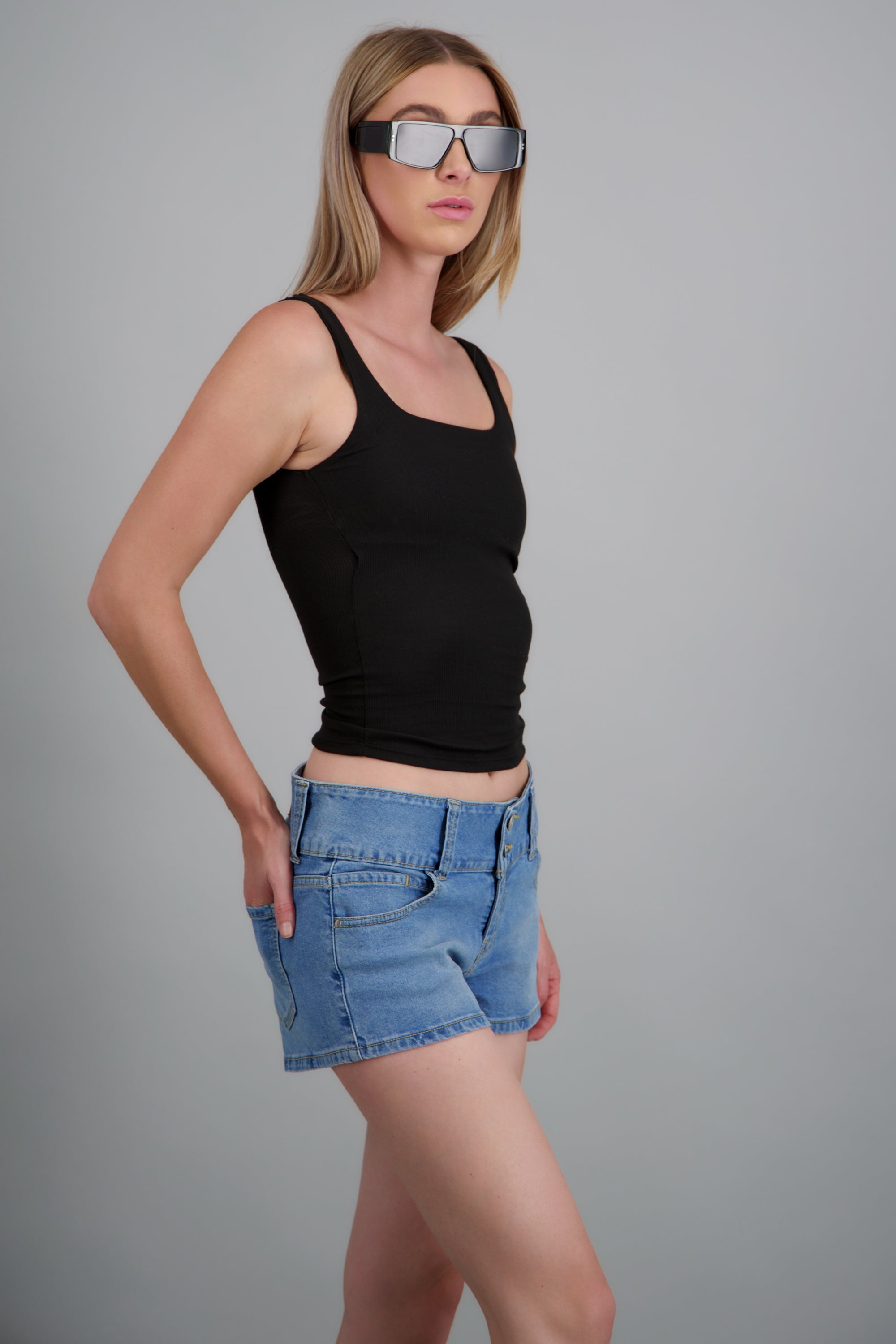Top tirantes rib con copas NEGRO