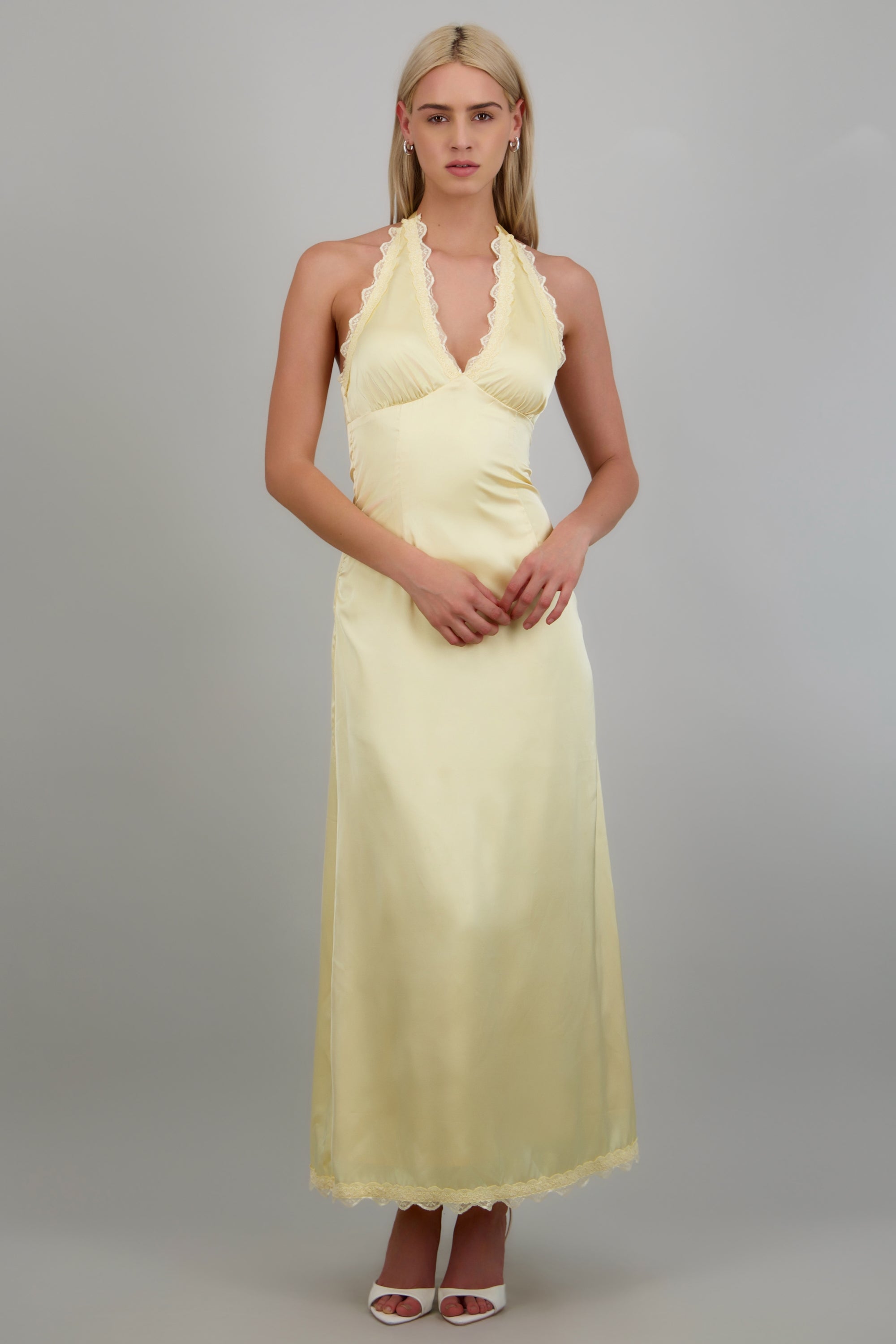 Vestido satinado liso AMARILLO PASTEL