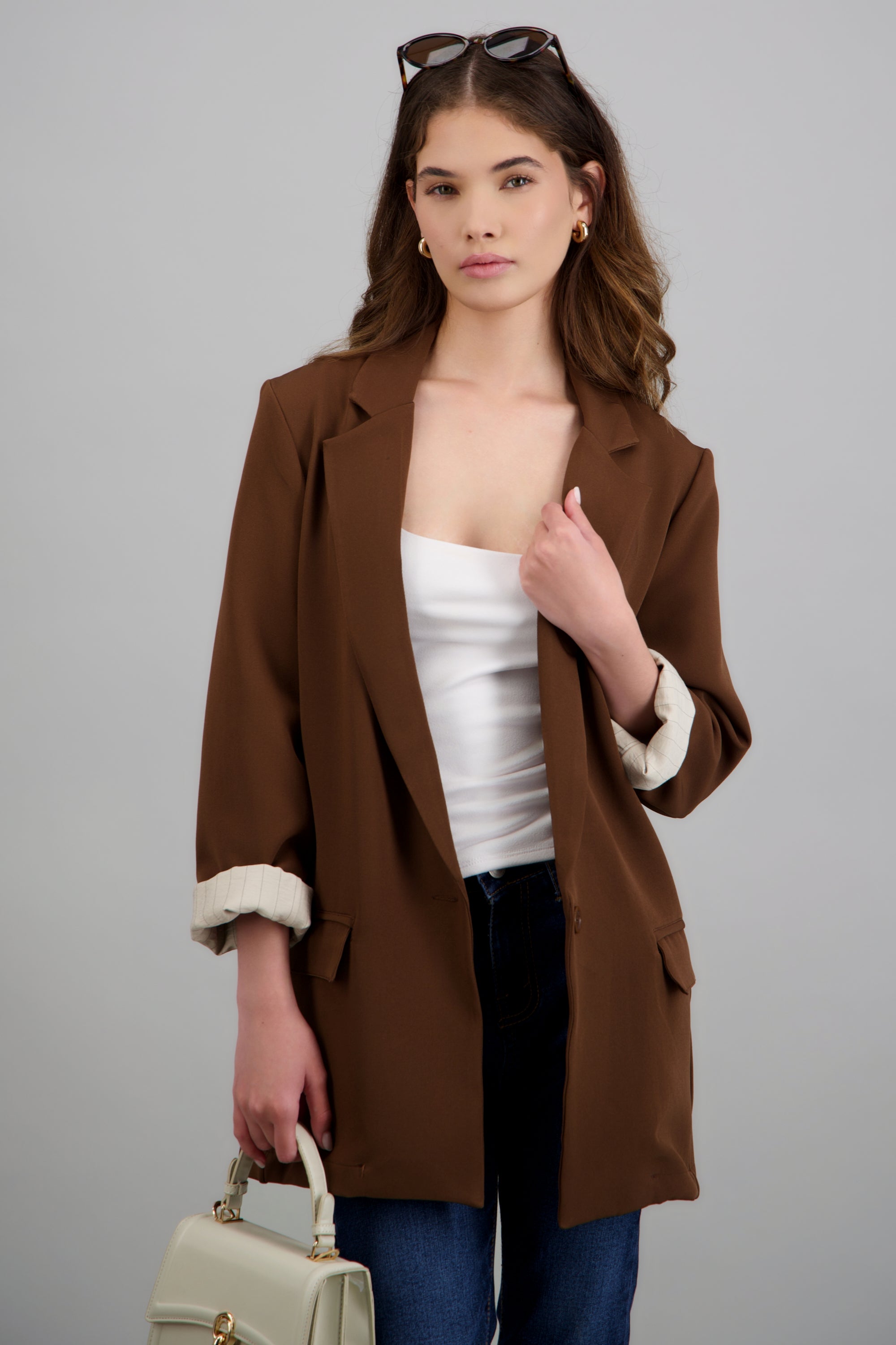 Saco oversized detalle manga doble vista CHOCOLATE