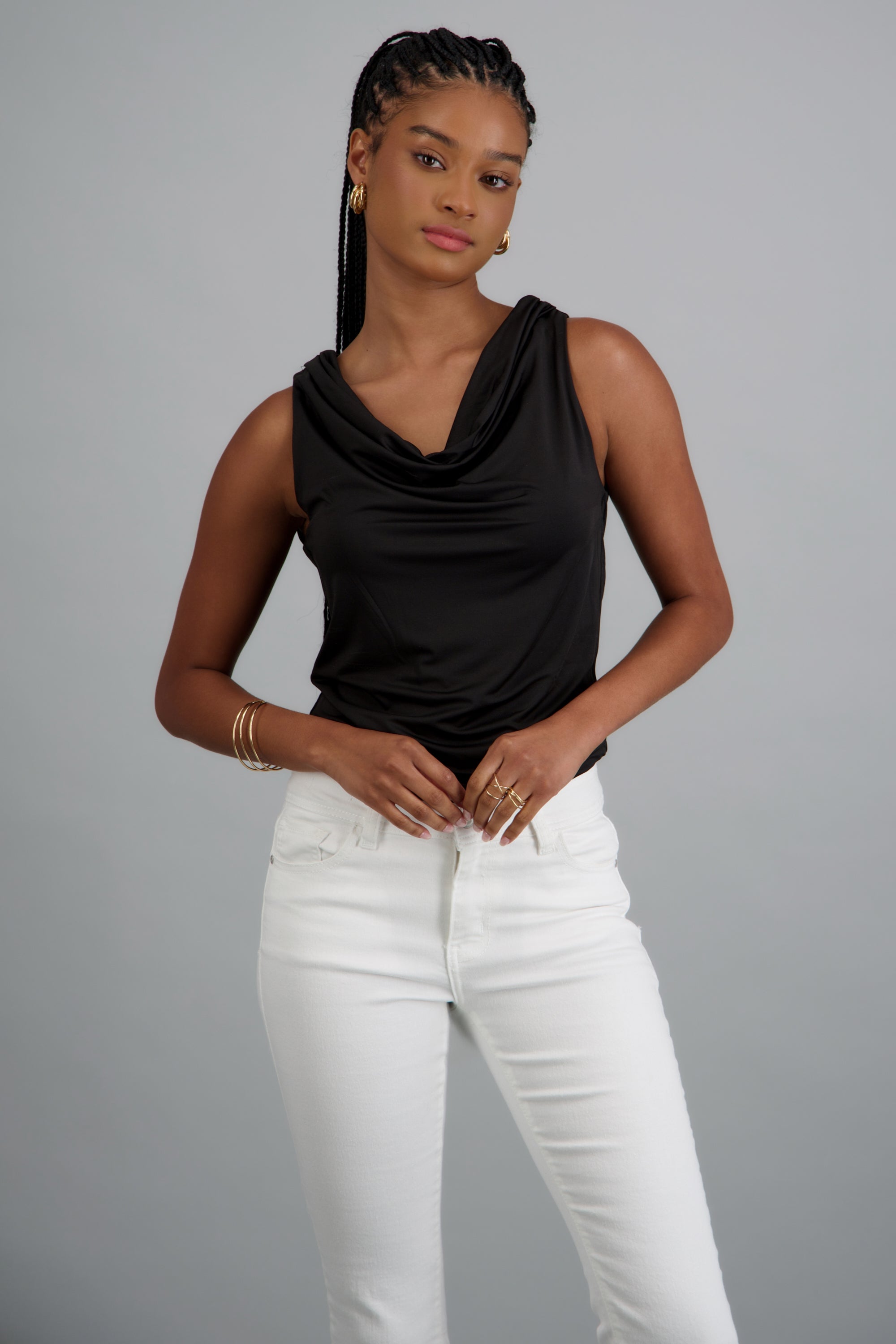 Top cuello cascada NEGRO