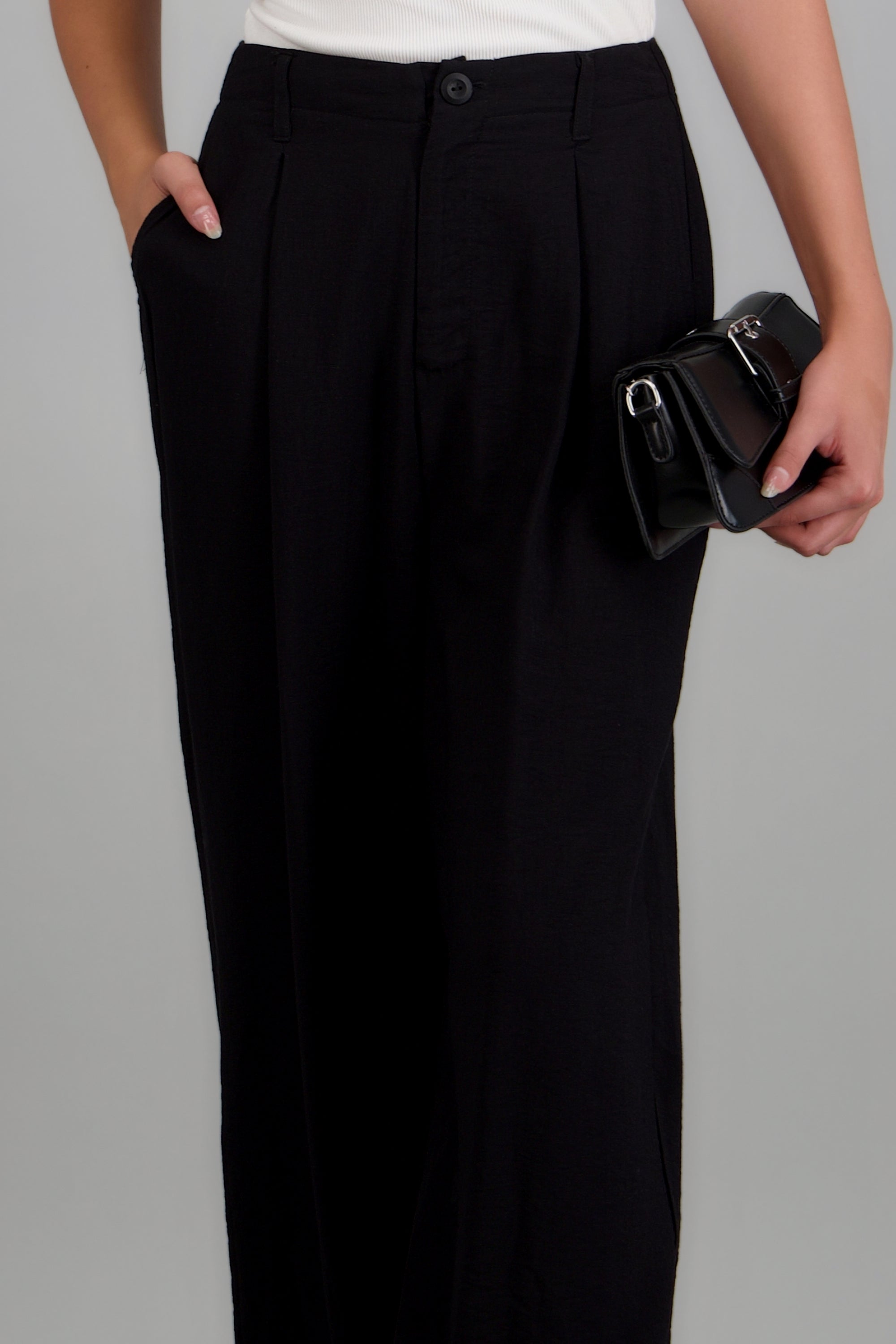 Pantalon jogger liso NEGRO