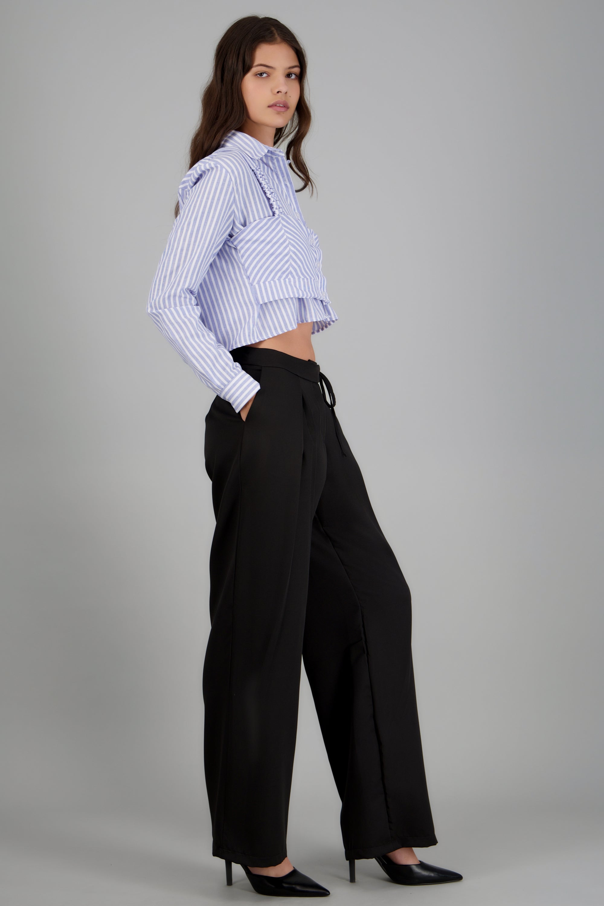 Pantalon pretina cruzada detalle pinzas NEGRO