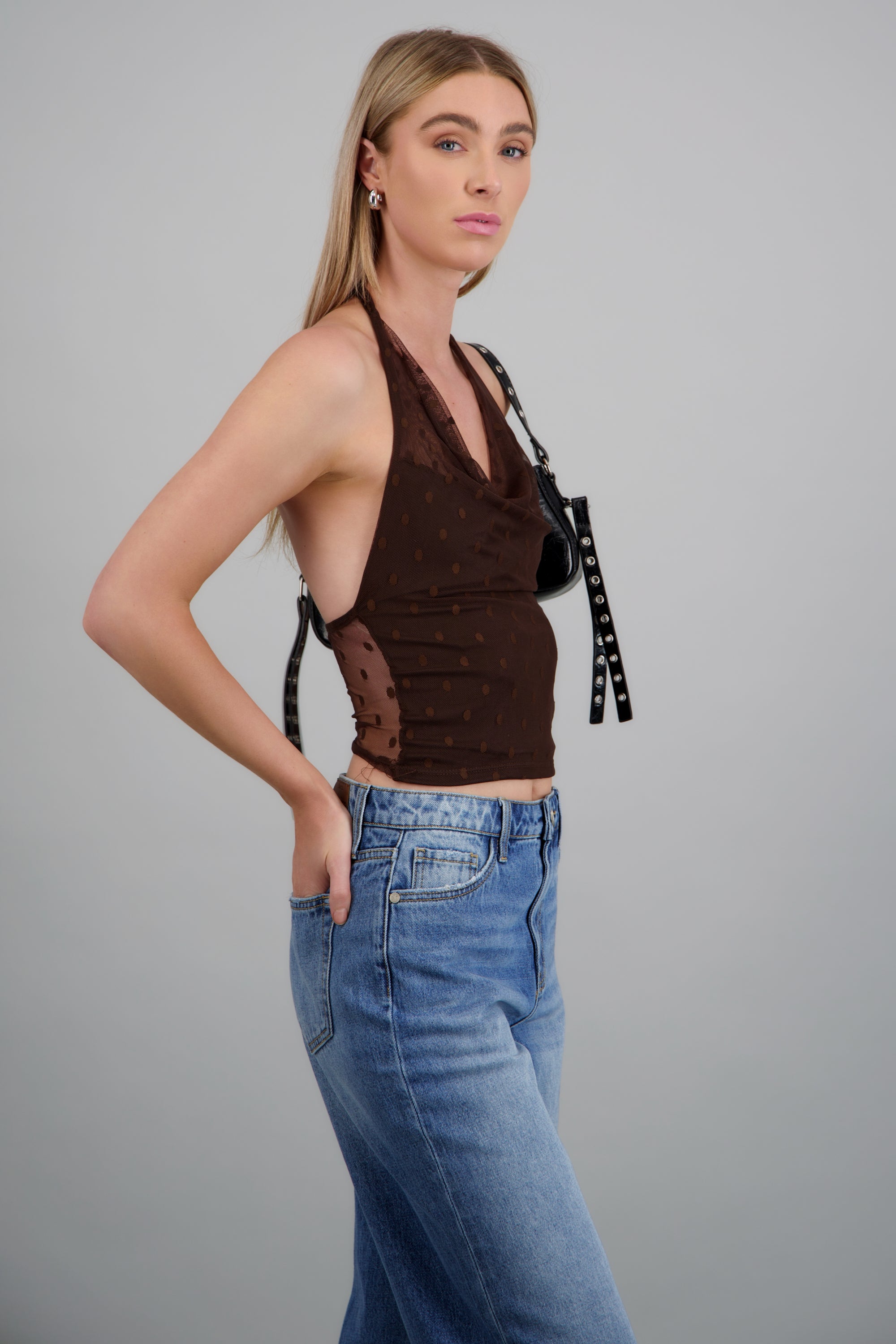 Top halter escote cascada mesh polka CHOCOLATE