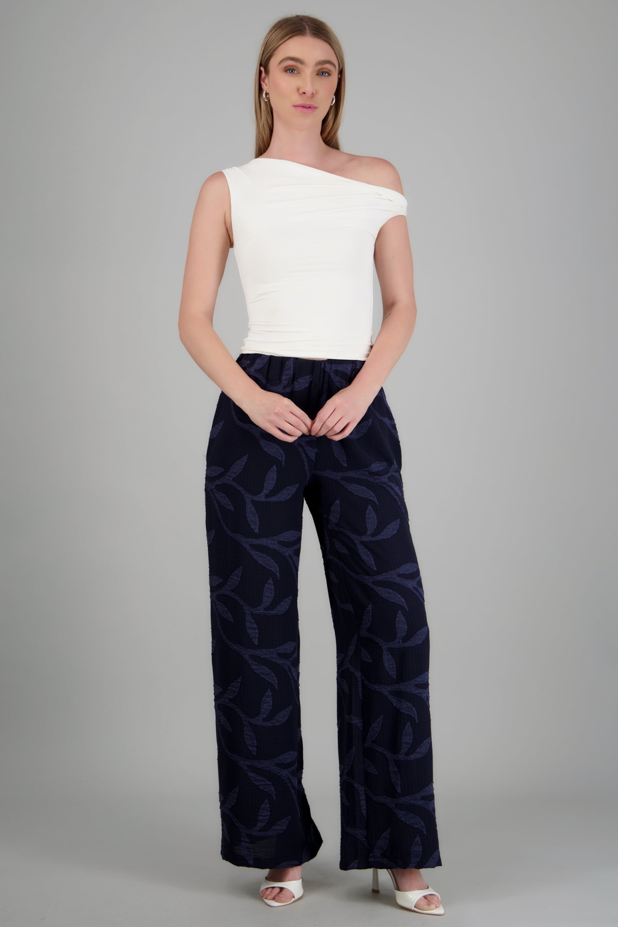 Pantalon fluido textura hojas MARINO