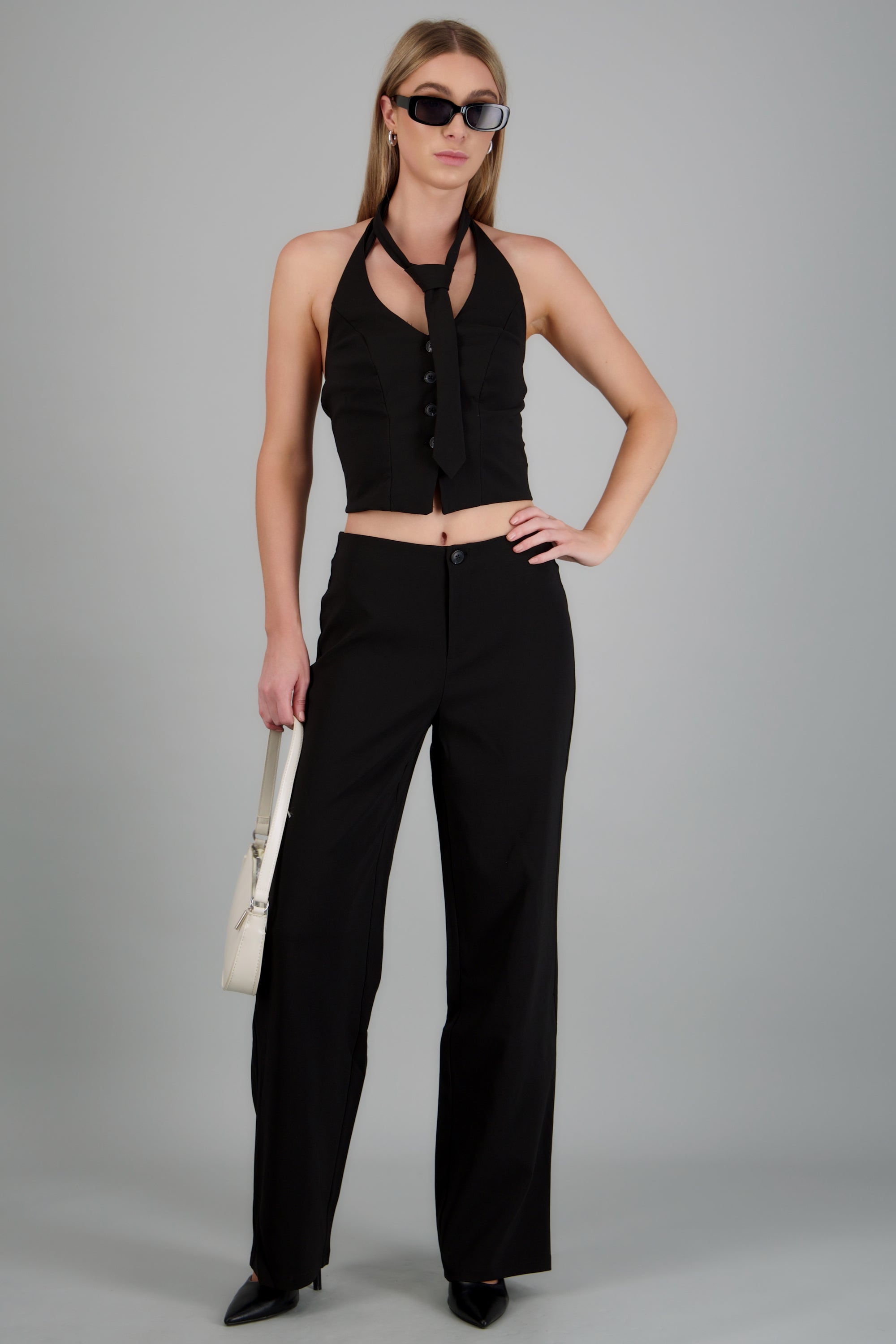 Pantalón recto liso NEGRO