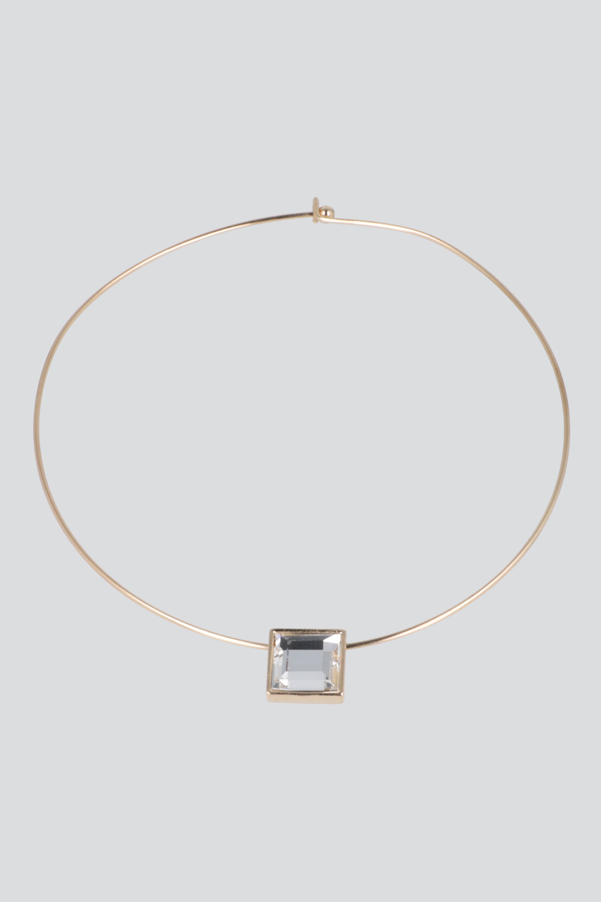 COLLAR RIGIDO CUADRO CRISTAL ORO