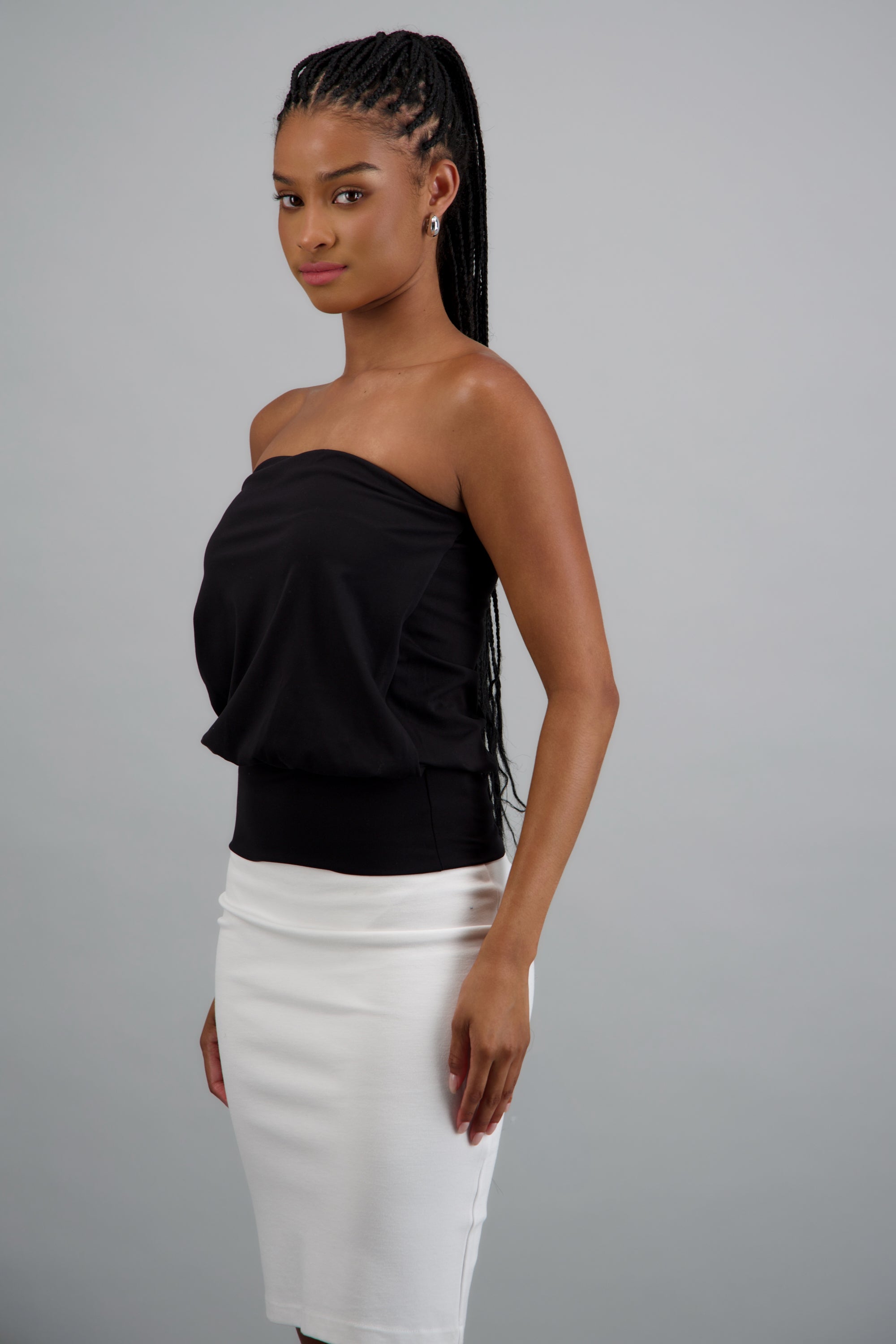 Top strapless cintura ajustada NEGRO