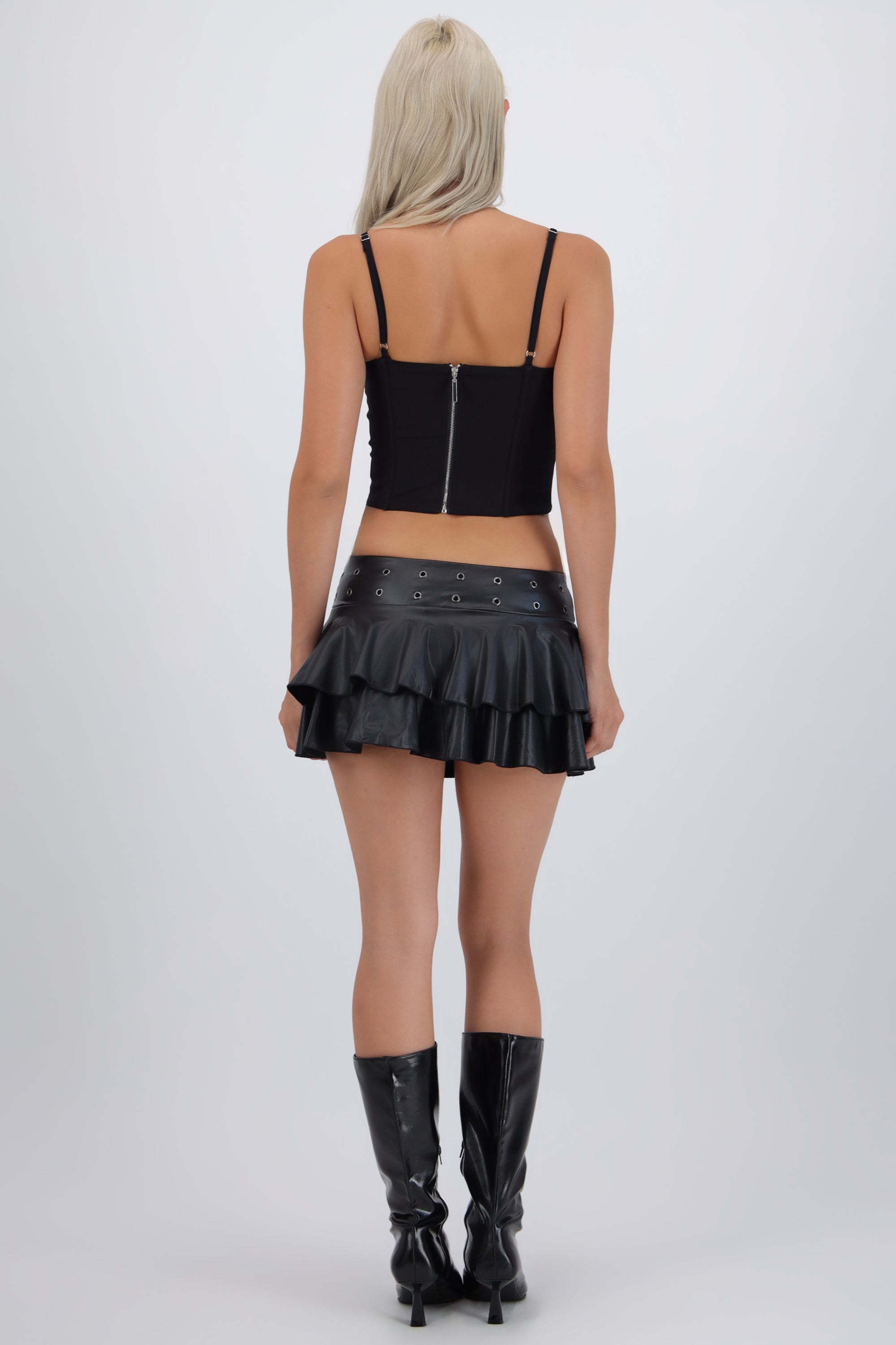 Falda olanes efecto piel detalle eyelets