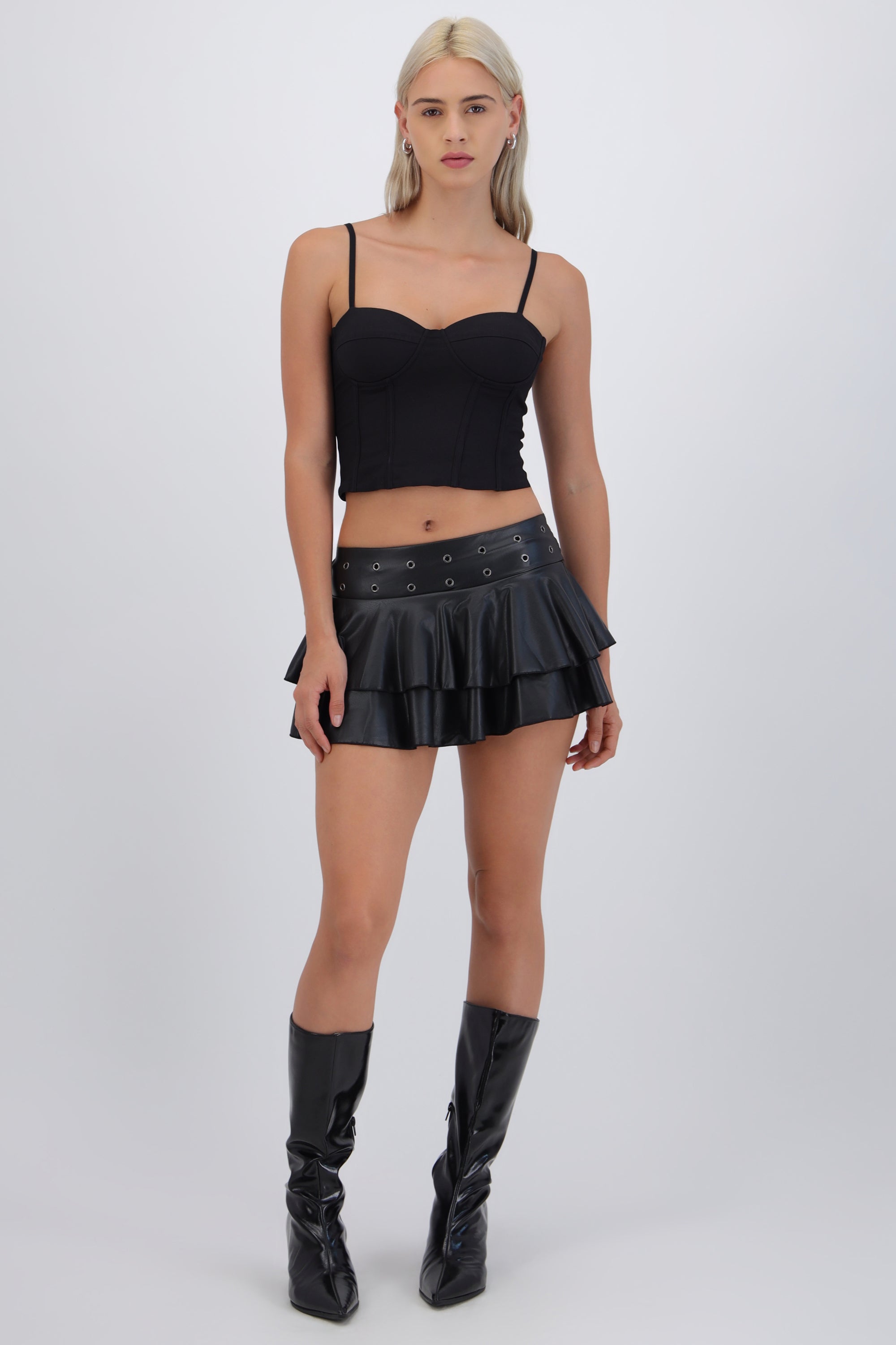 Falda olanes efecto piel detalle eyelets