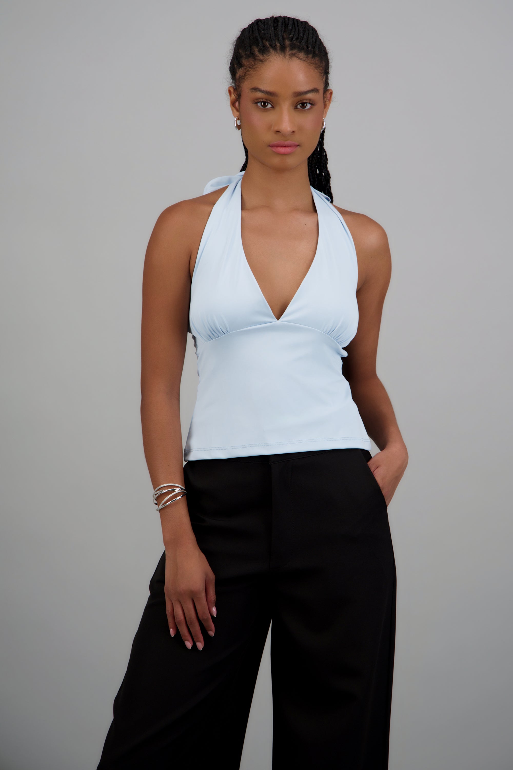 top halter escote v AZUL CIELO