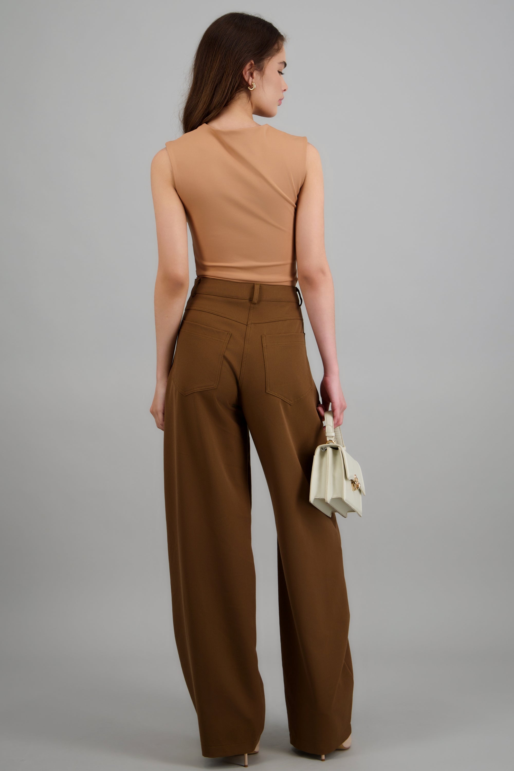 pantalon barrel fluido CAMELLO