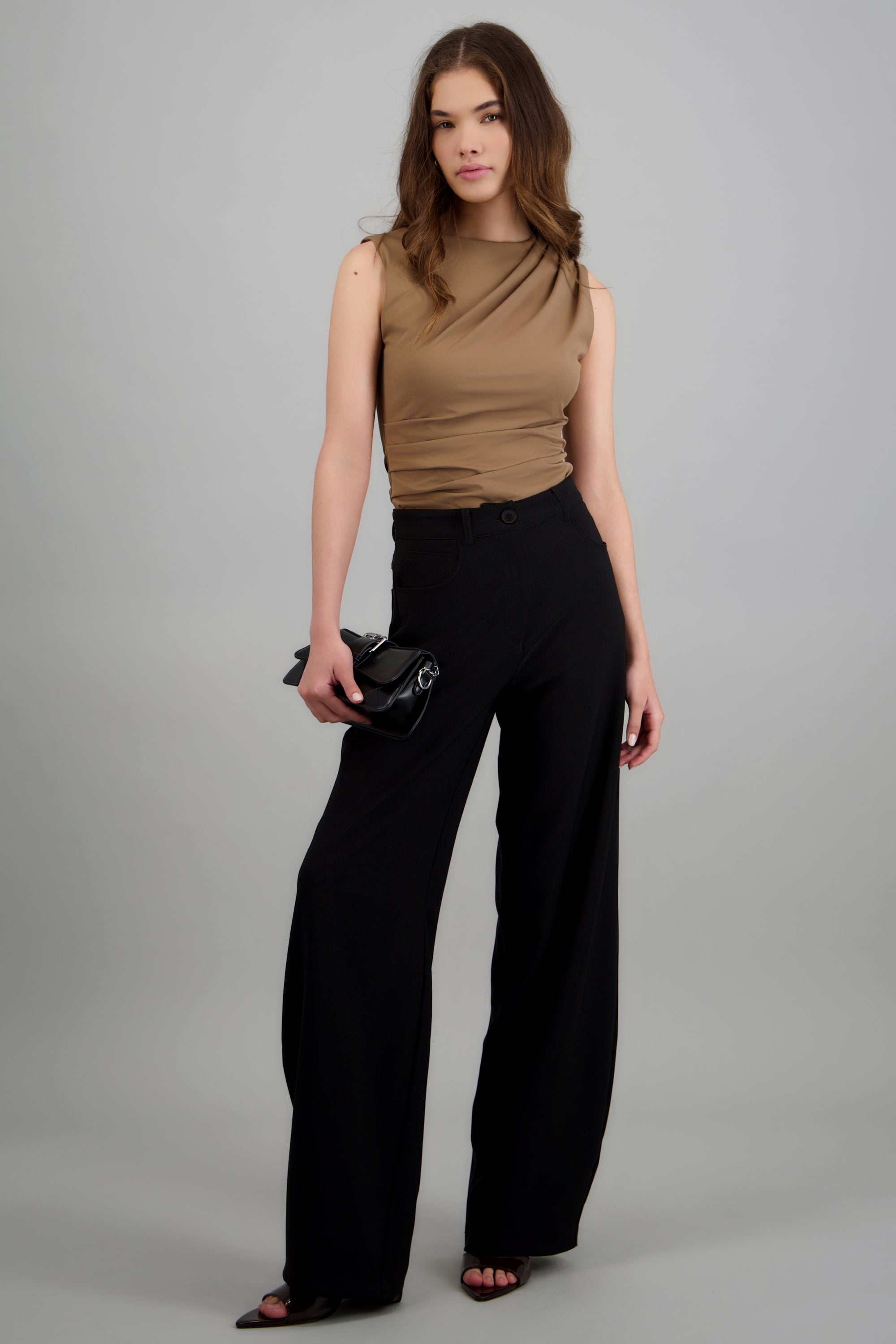 pantalon barrel fluido NEGRO