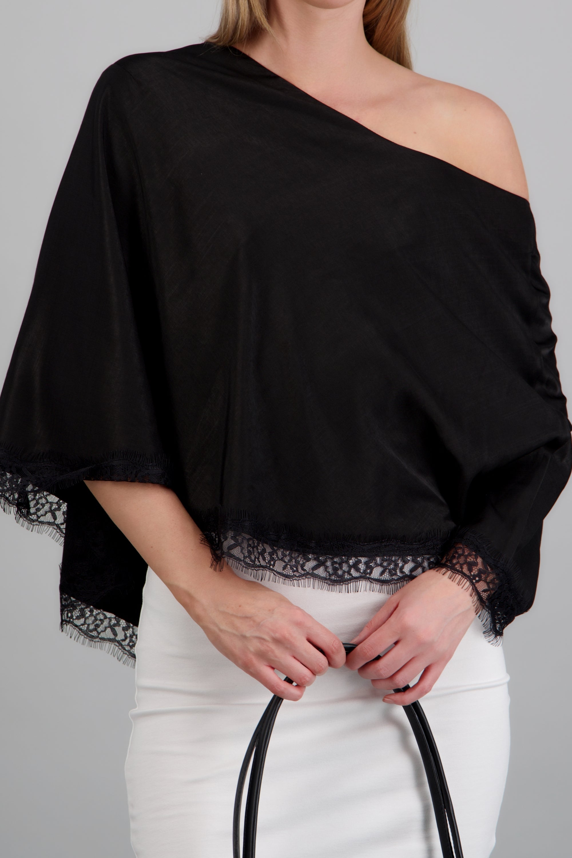 top encaje asimetrico hypsters NEGRO