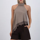 Top satin halter detalle encaje