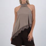 Top satin halter detalle encaje