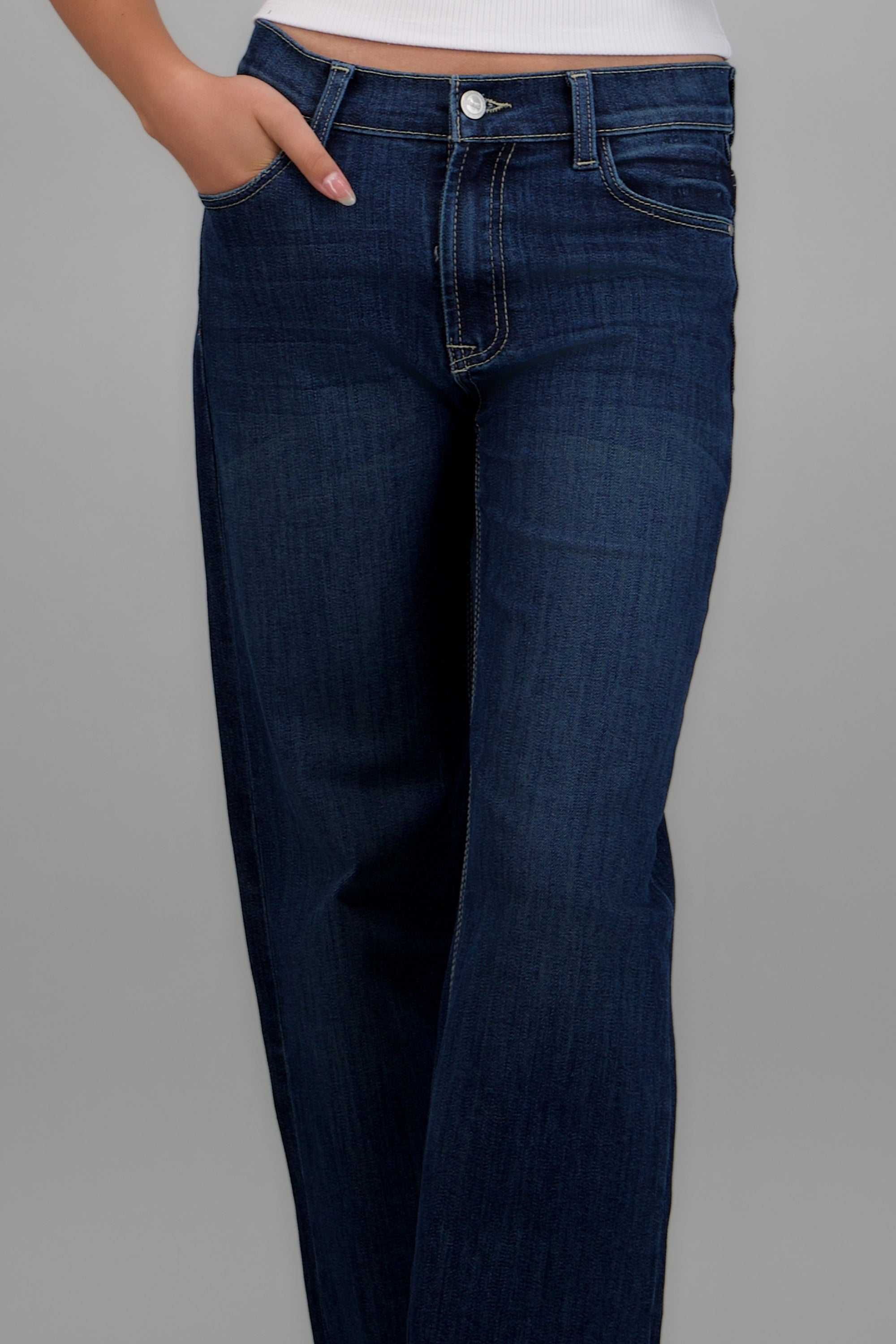 Jeans flare entintados MEDIUM WASH