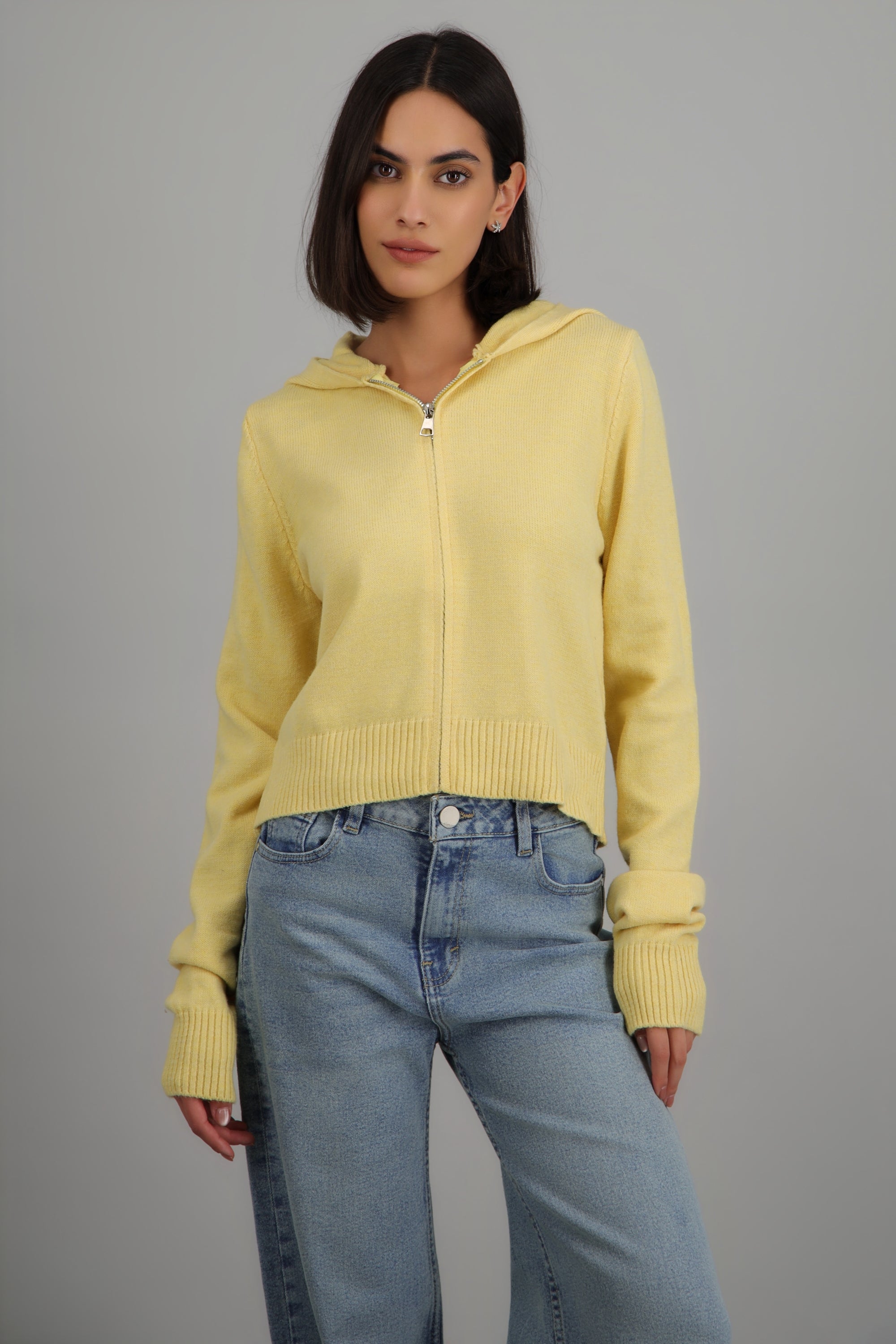Cardigan tejido con cierre y gorro AMARILLO PASTEL