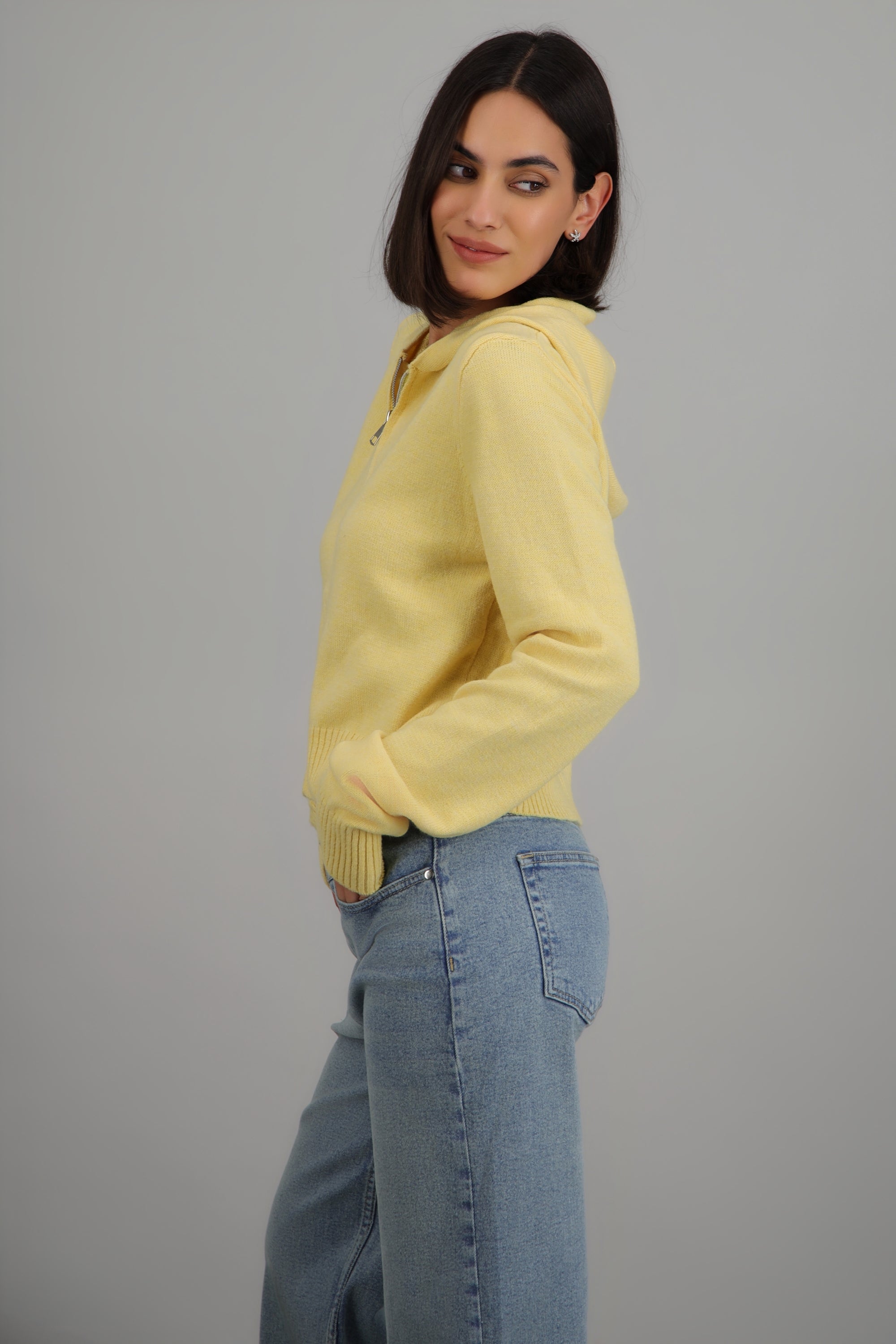 Cardigan tejido con cierre y gorro AMARILLO PASTEL