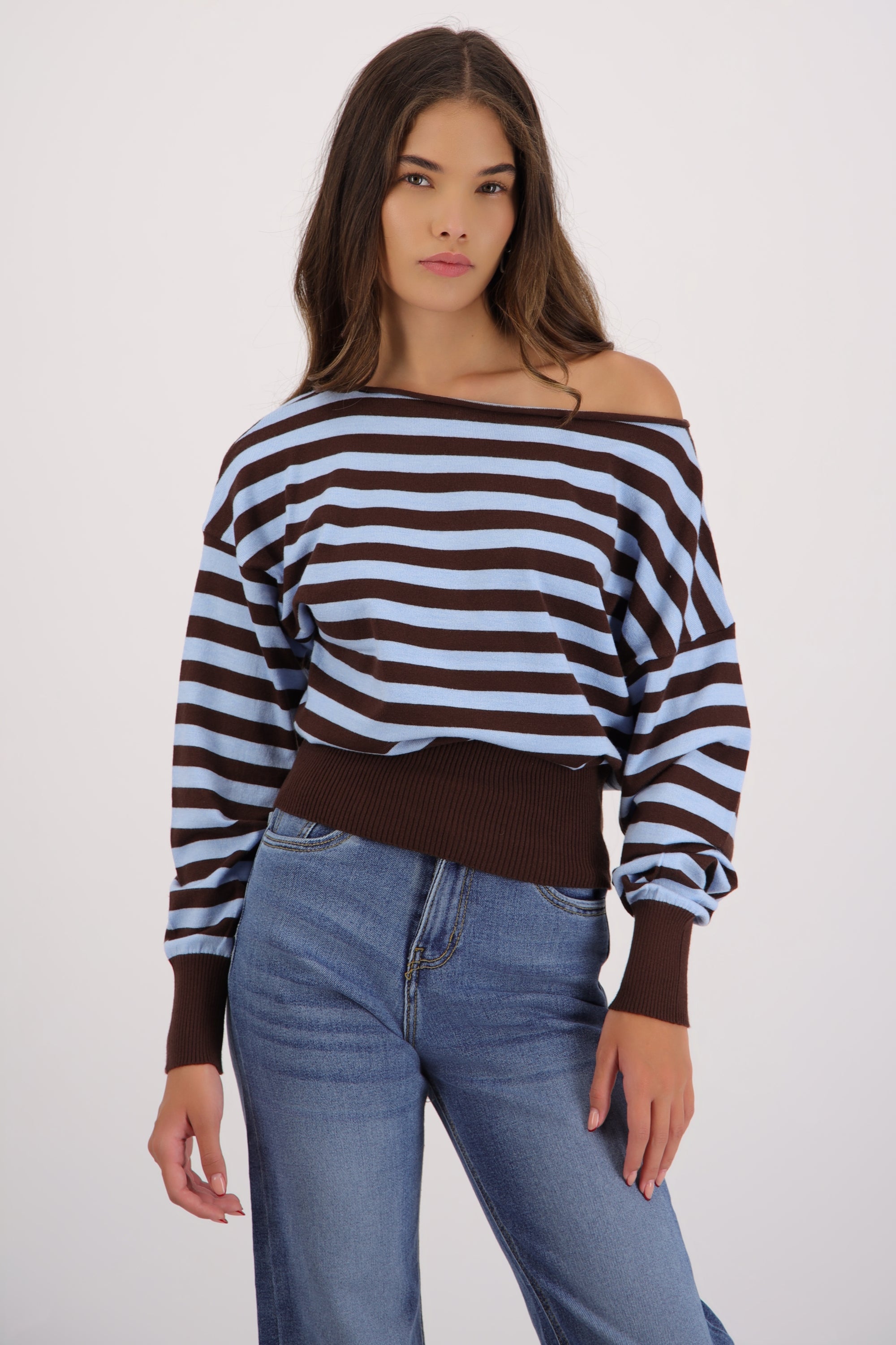 Sueter cuello asimetrico estampado rayas AZUL COMBO