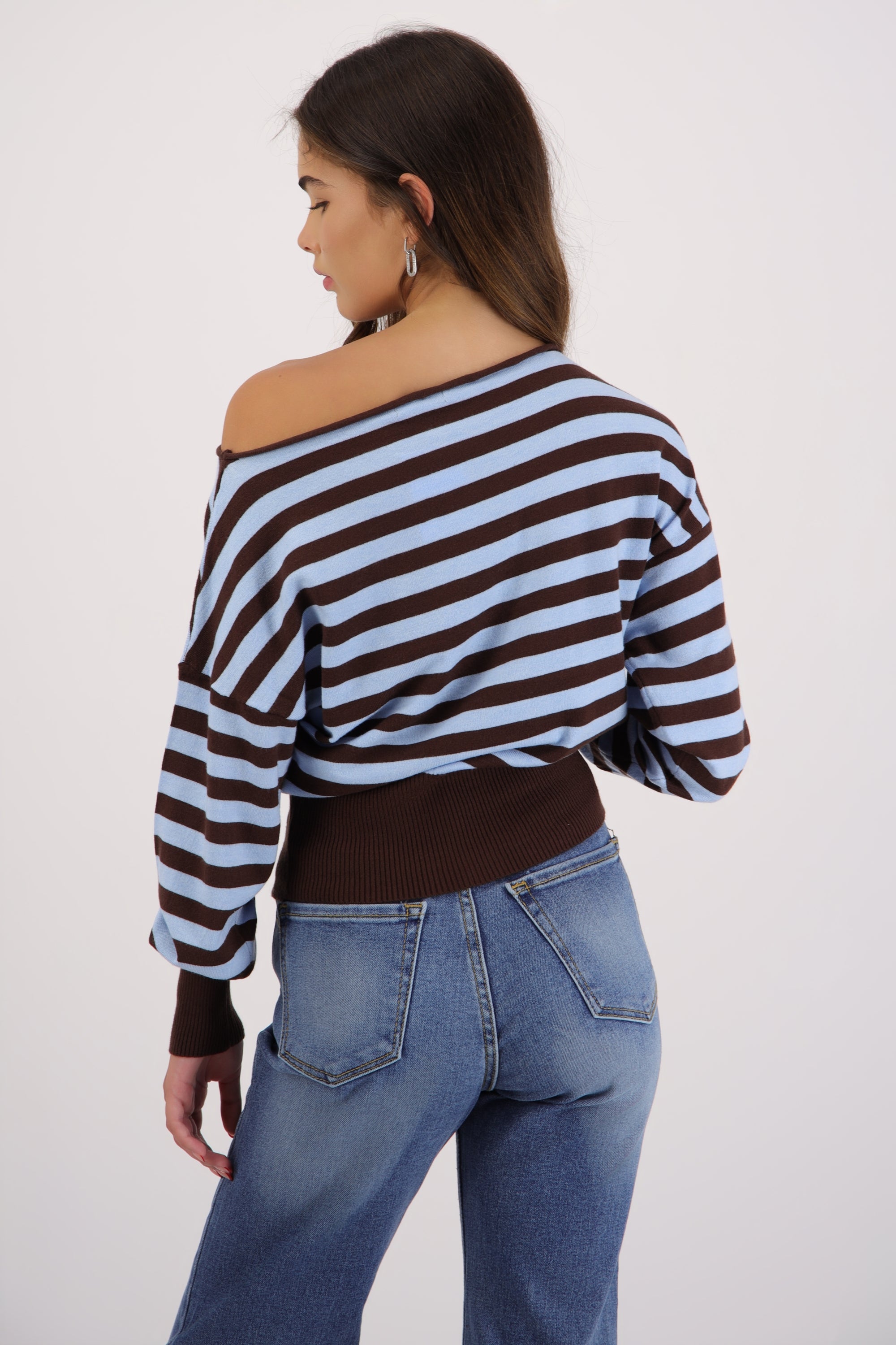 Sueter cuello asimetrico estampado rayas AZUL COMBO