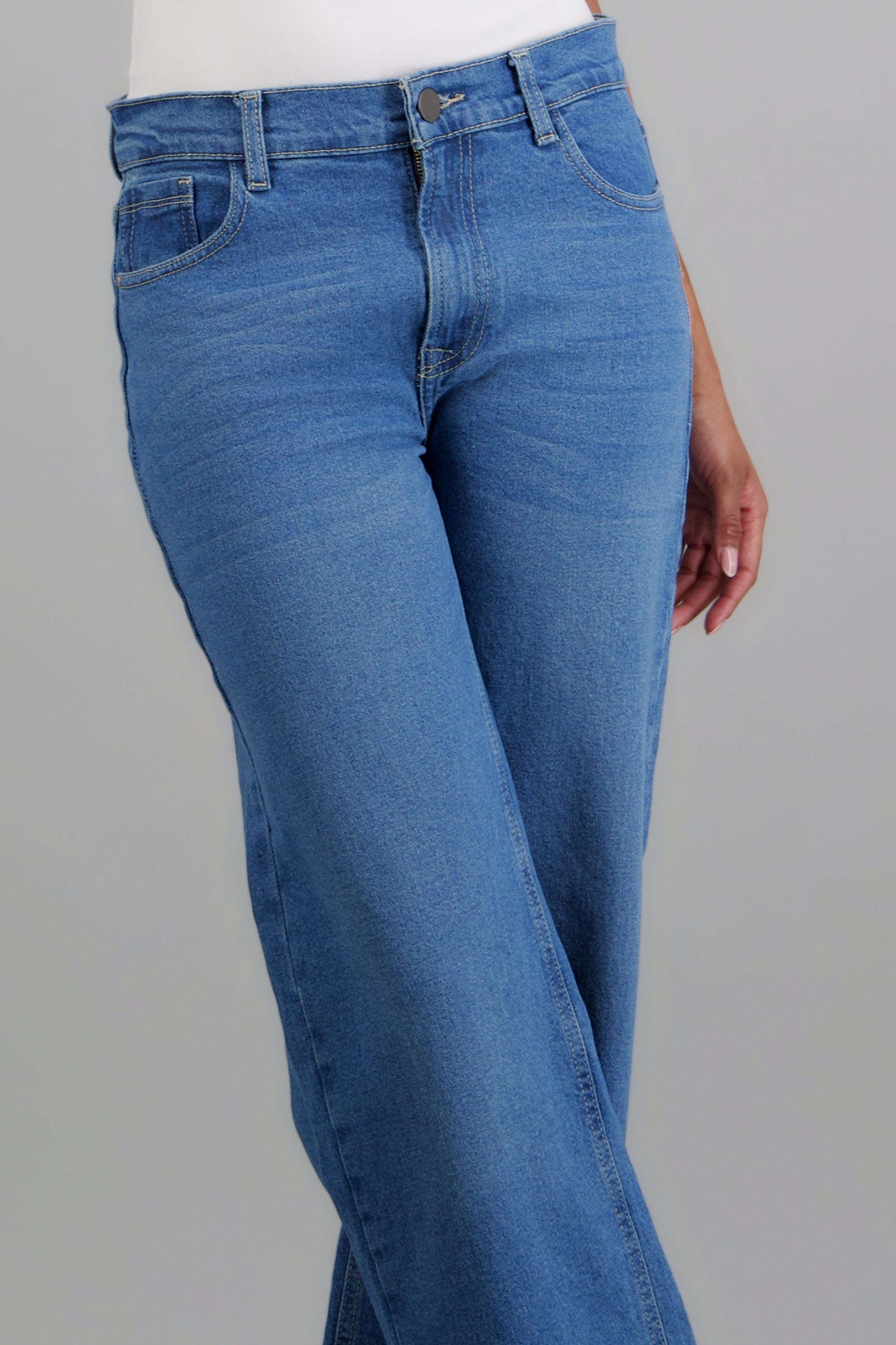 Jeans straight slim MEDIUM WASH