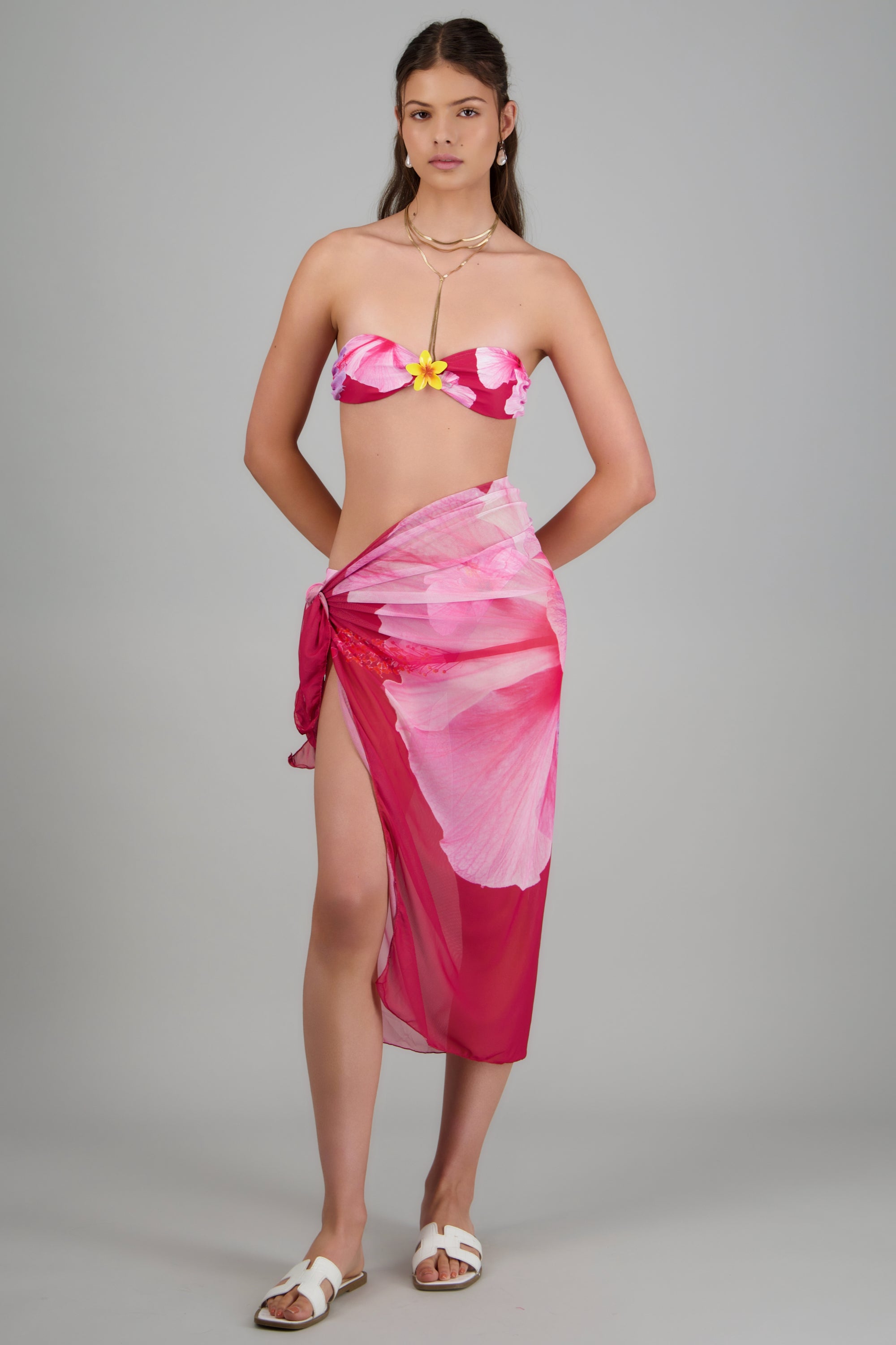 Bikini 3 pz flor aplicacion BUGAMBILIA