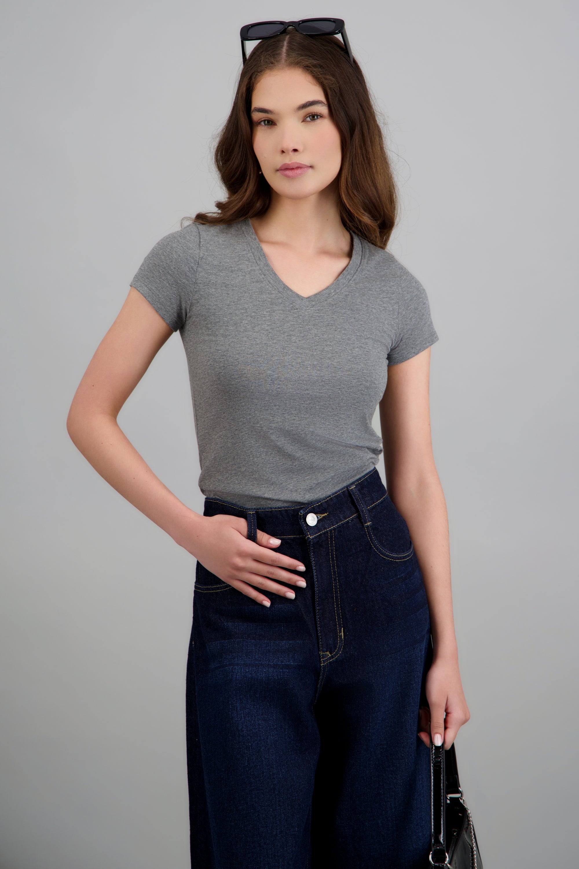 T-shirt manga corta escote en V liso GRIS JASPE