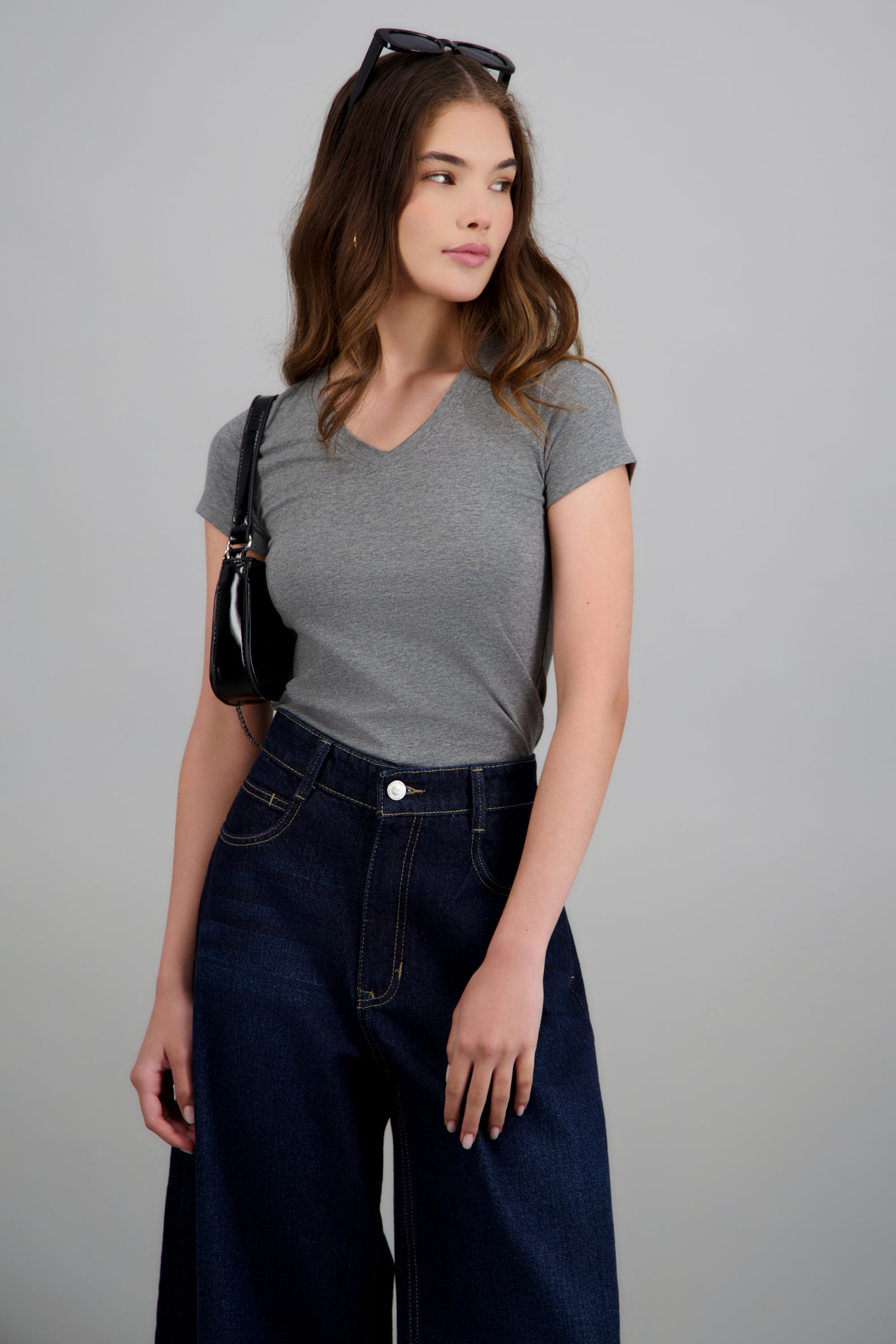 T-shirt manga corta escote en V liso GRIS JASPE