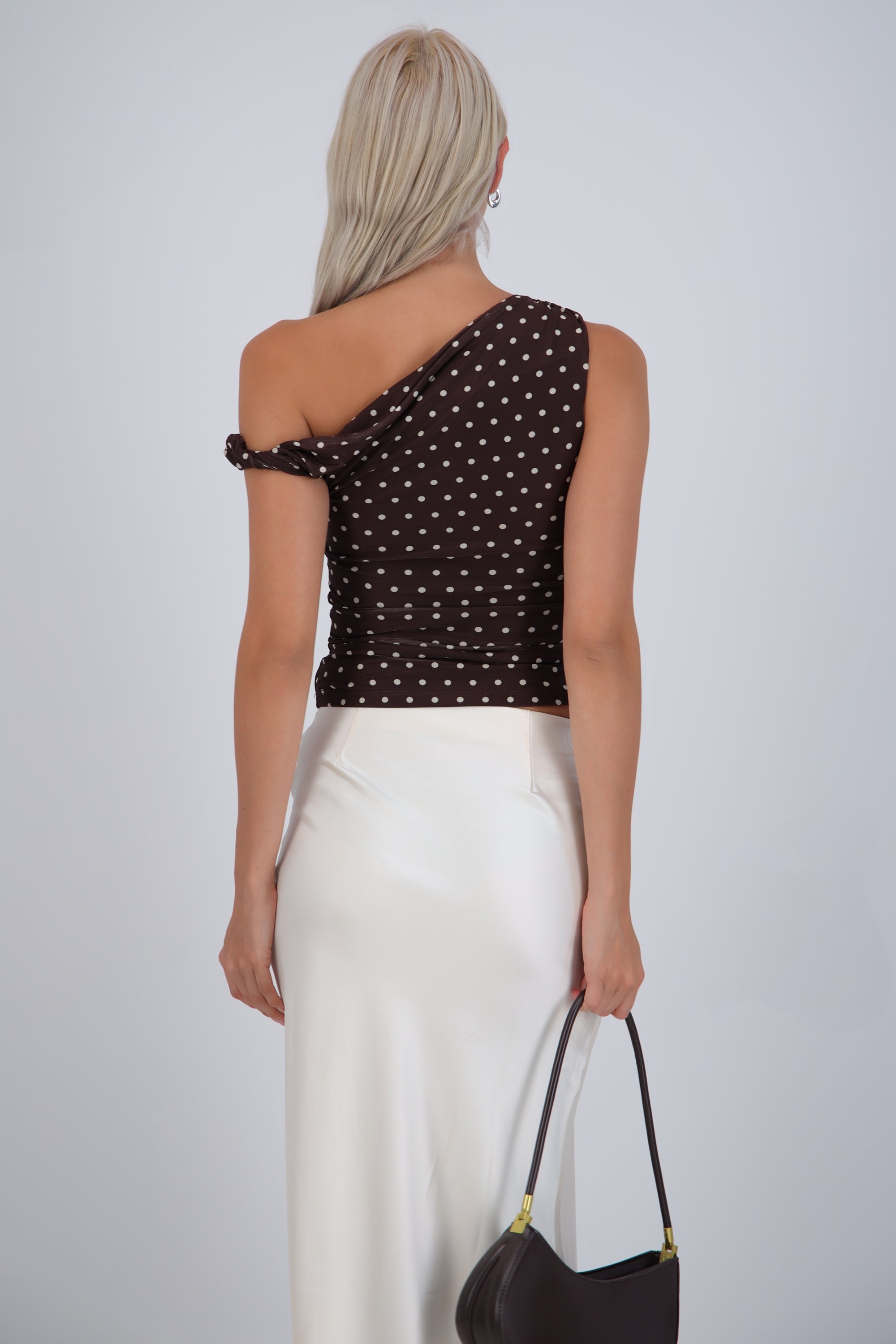 Top detalle tirante polka dots