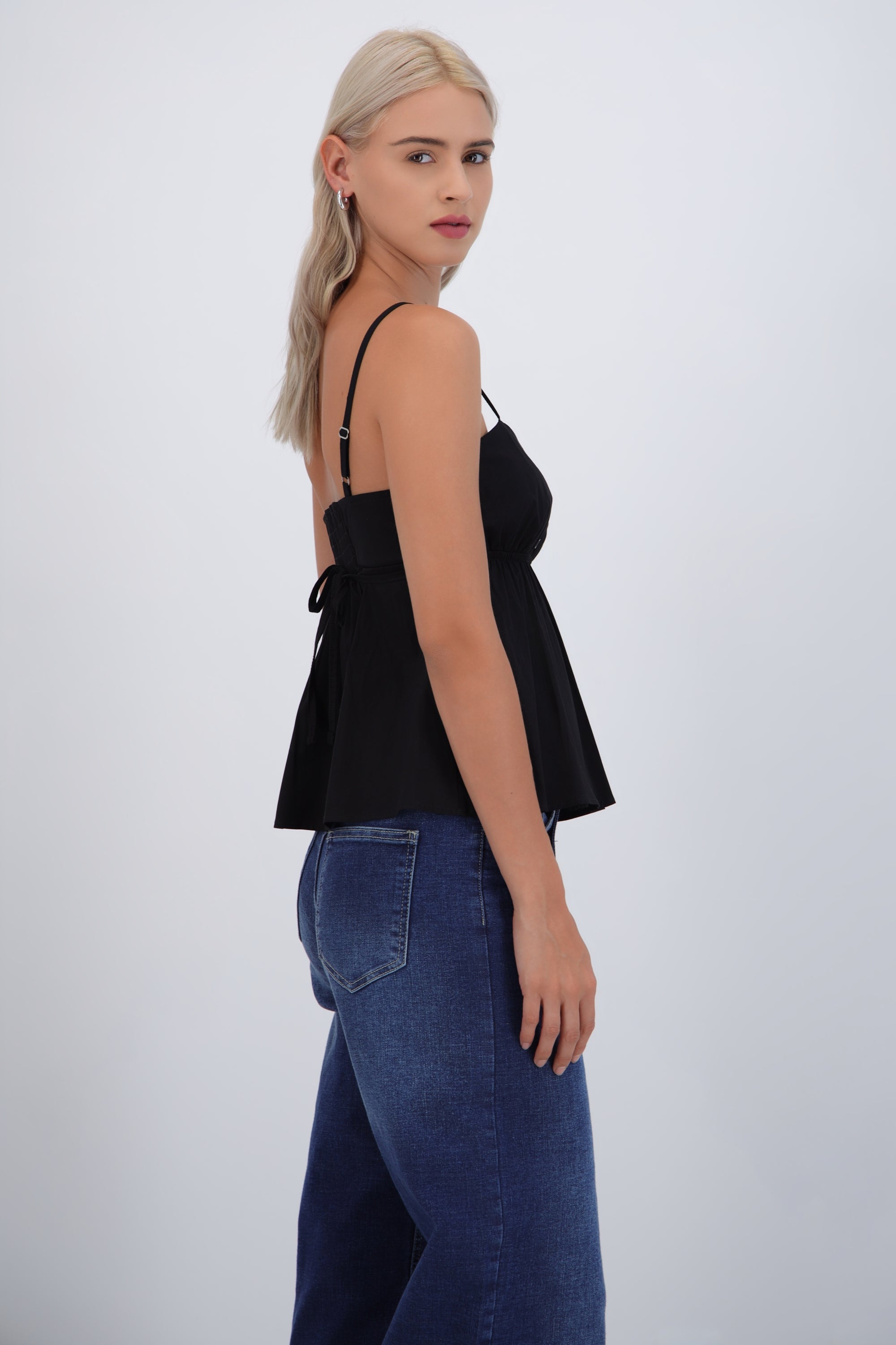 Top tirantes escote corazón NEGRO