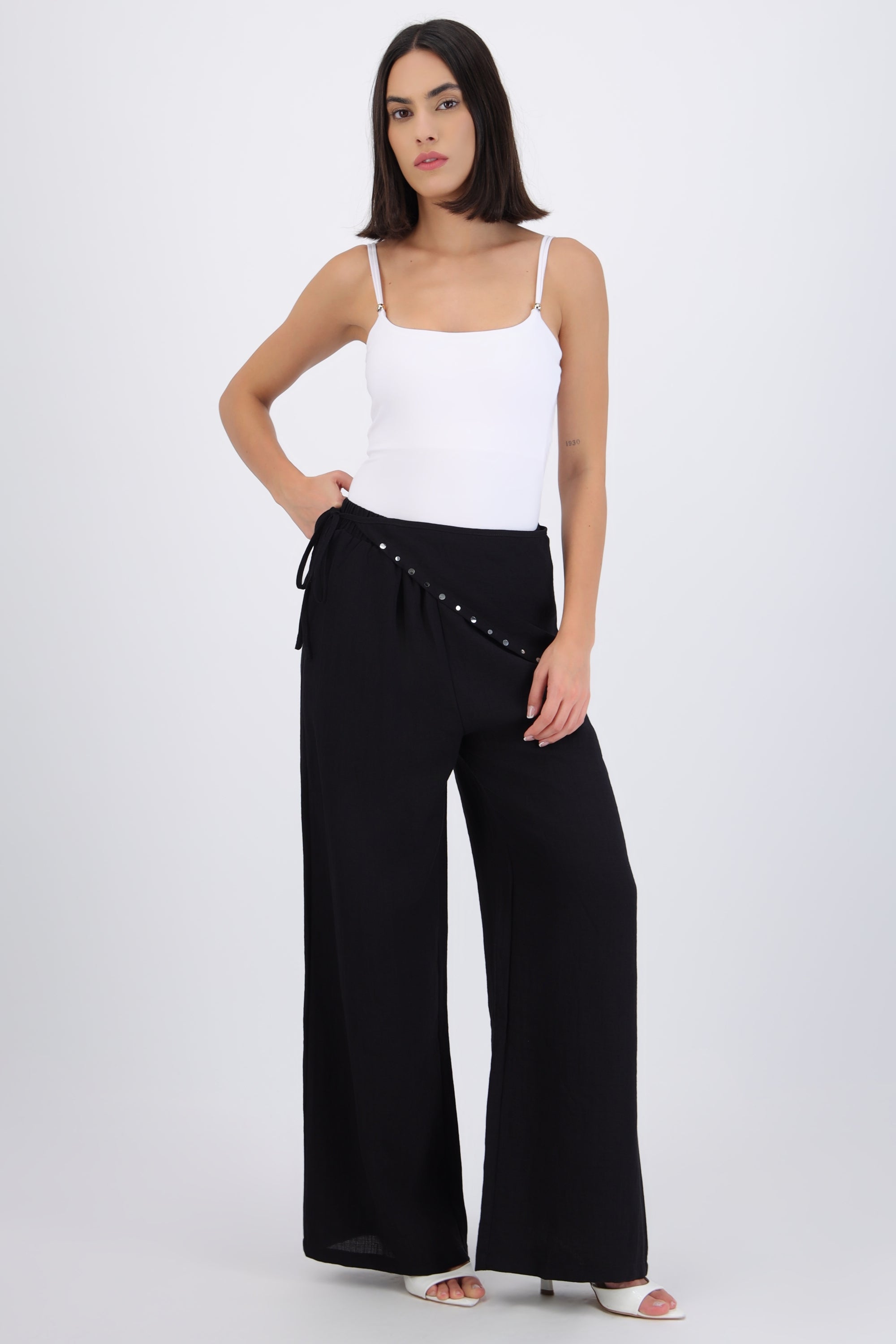 Pantalón detalle panuelo