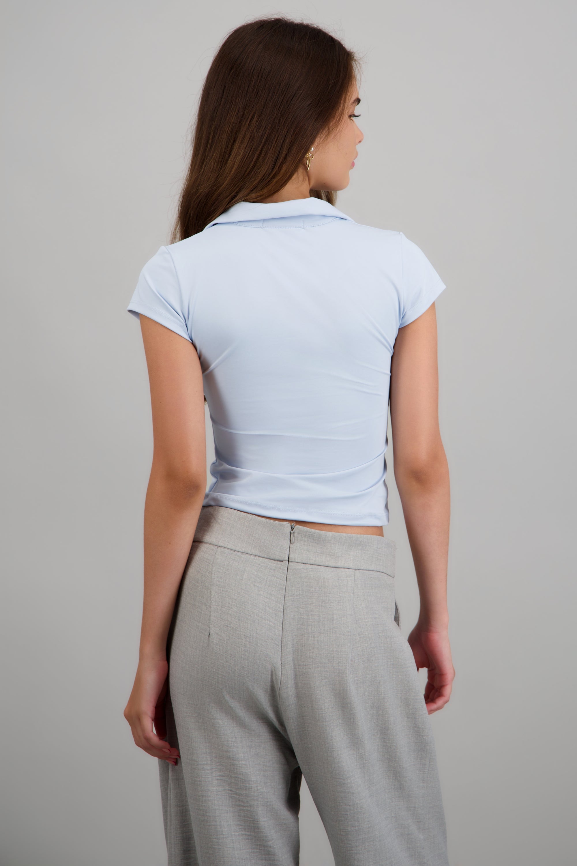 Top manga corta cuello polo AZUL CIELO