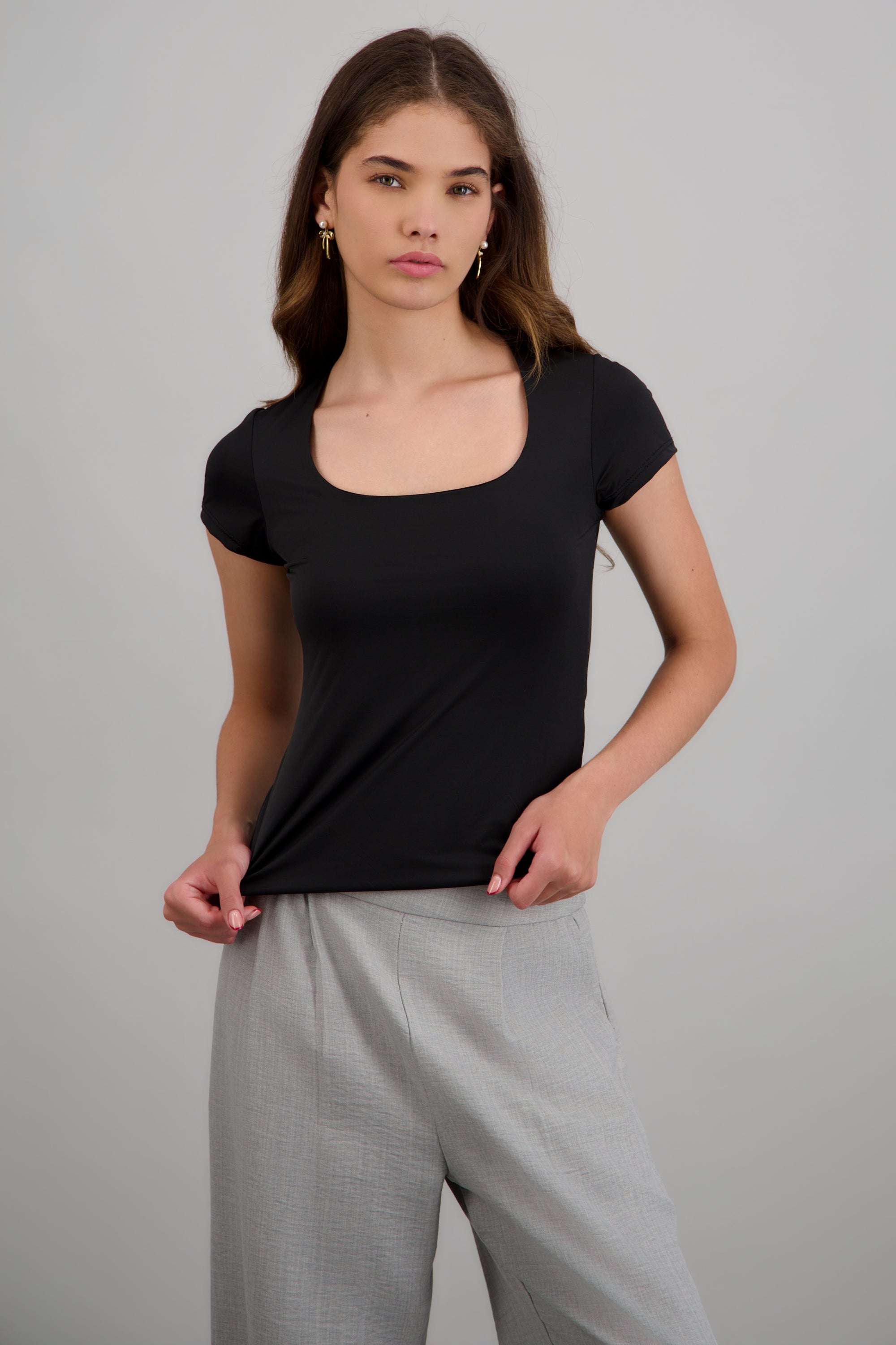 Top escote redondo doble tela NEGRO
