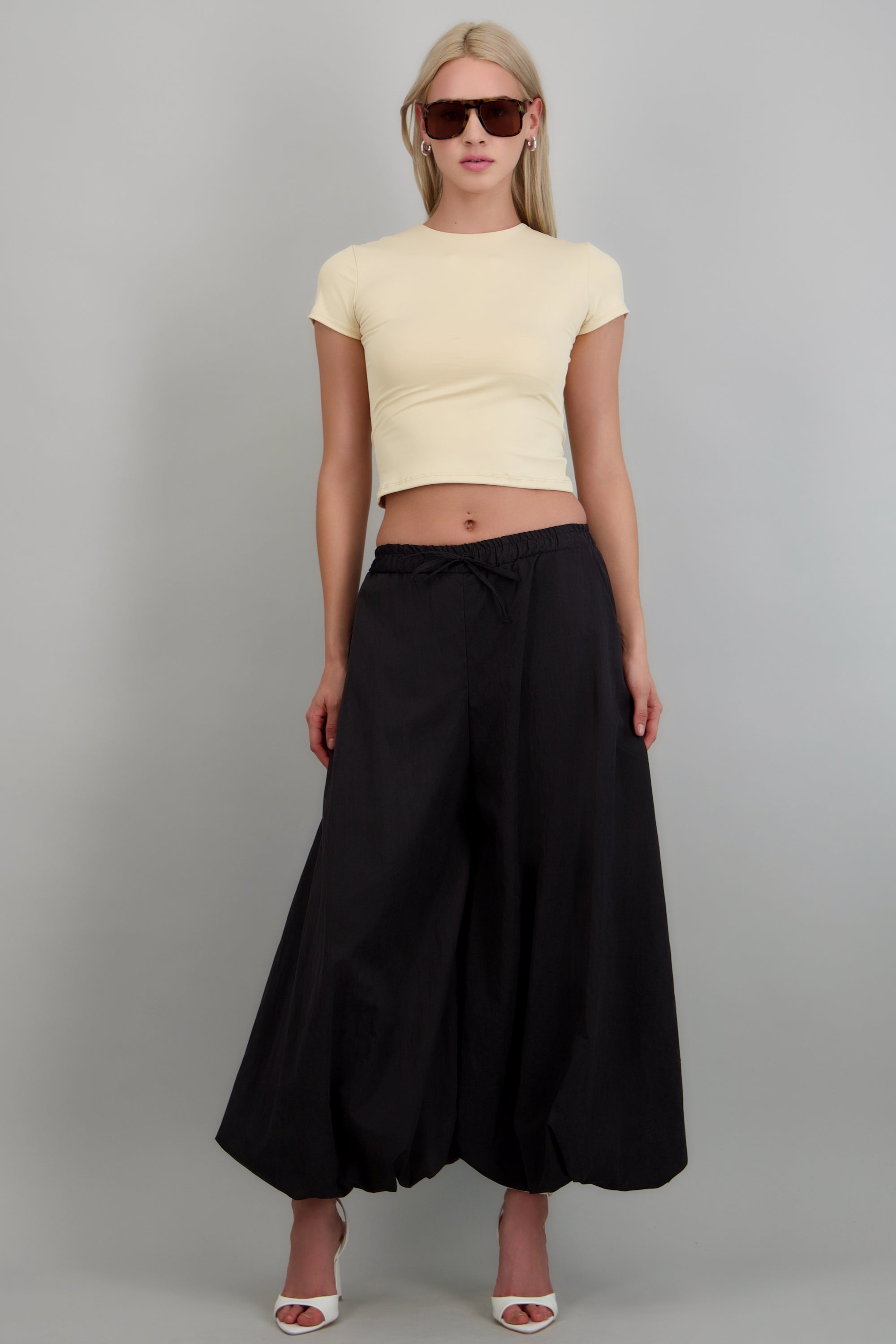 Pantalones globo detalle pretina ajustable NEGRO
