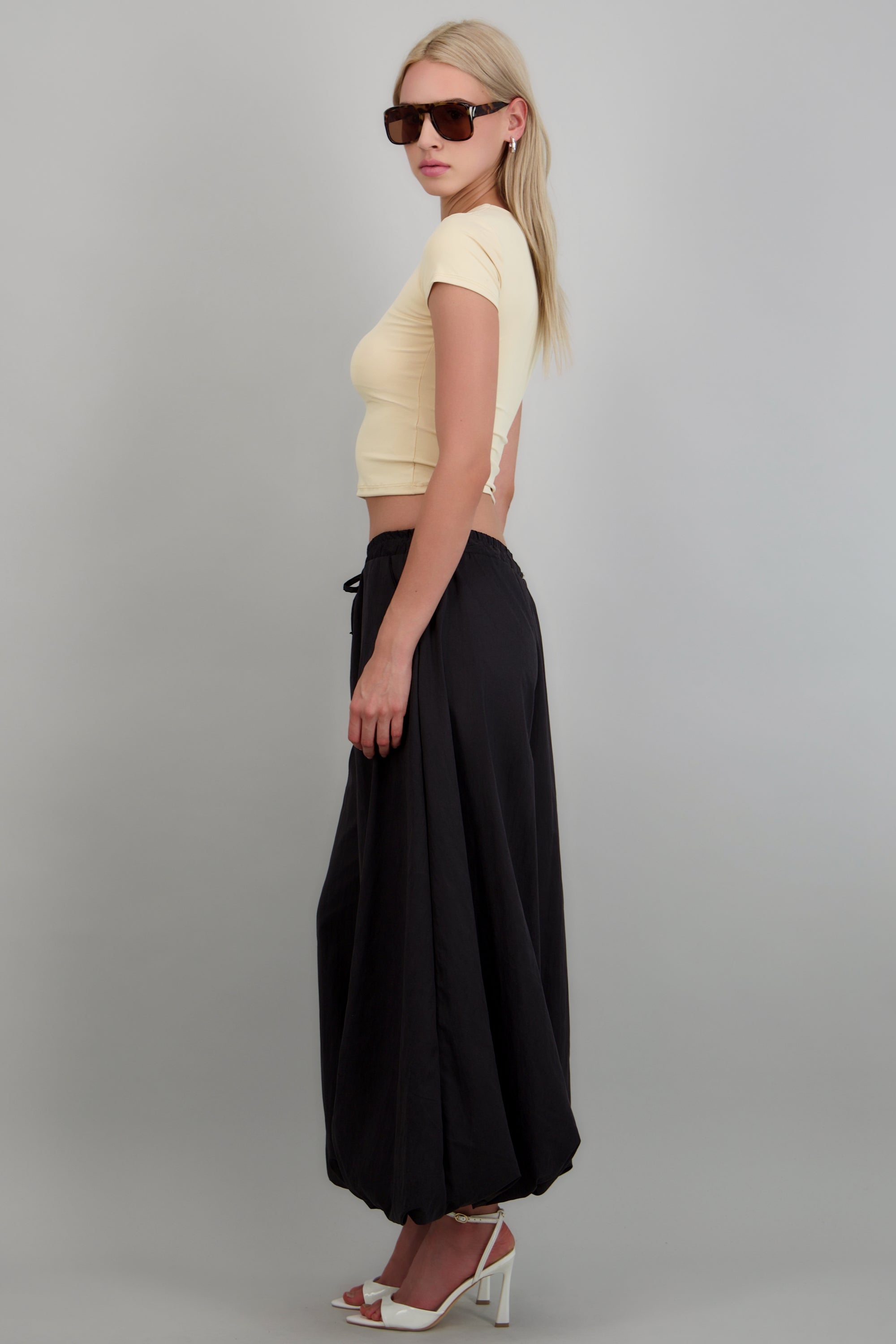Pantalones globo detalle pretina ajustable NEGRO