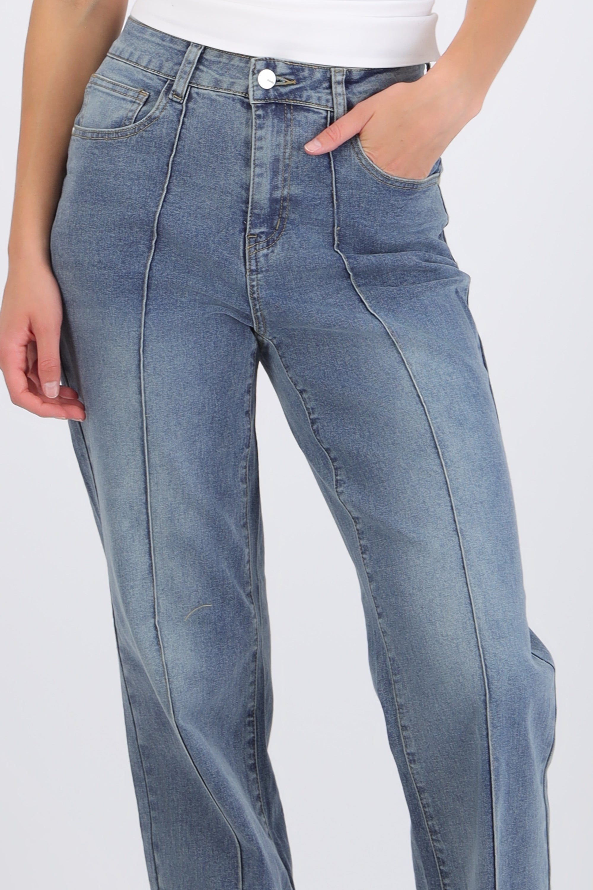 Jeans wide leg dobladillo costruras