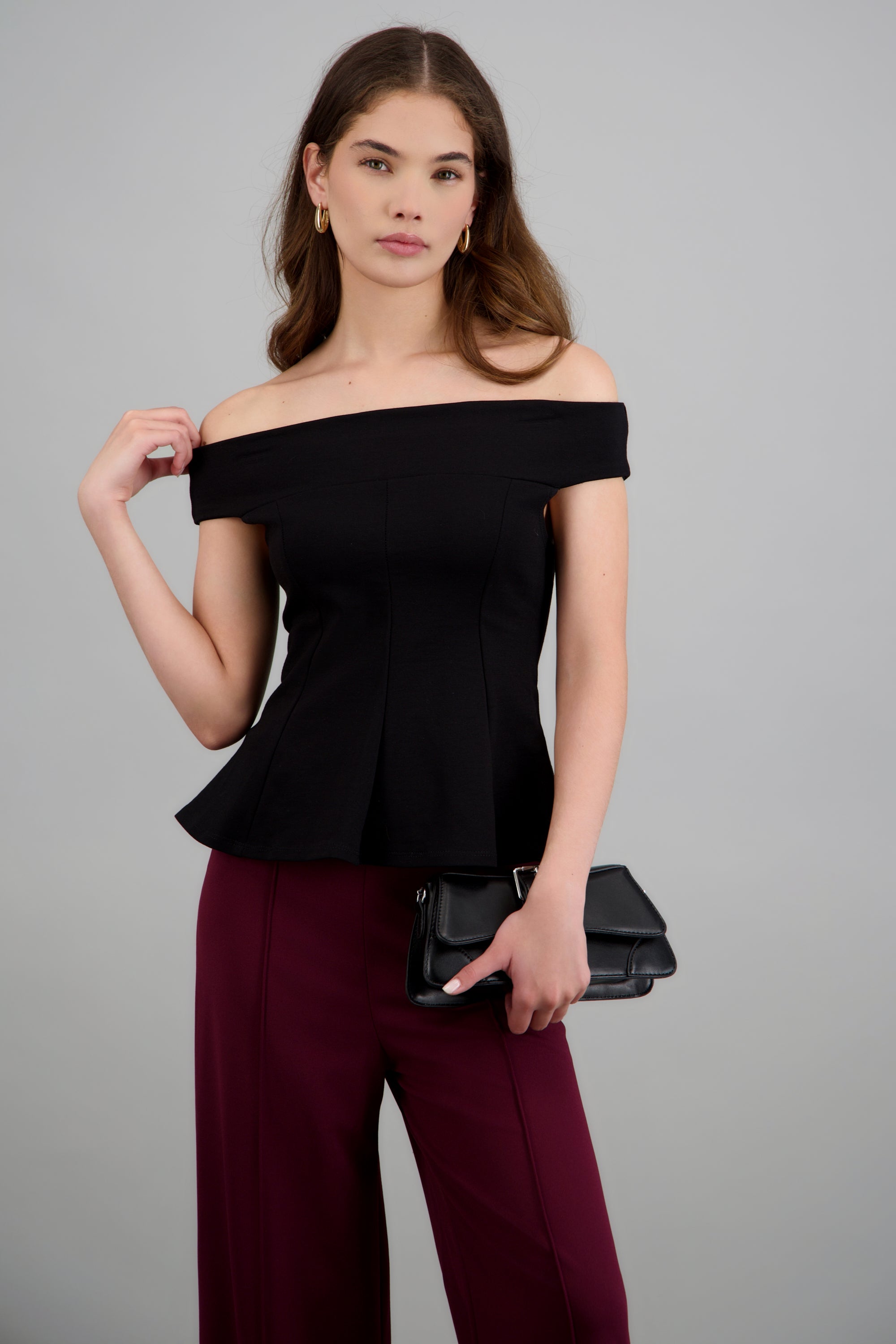 Top off shoulder peplum NEGRO
