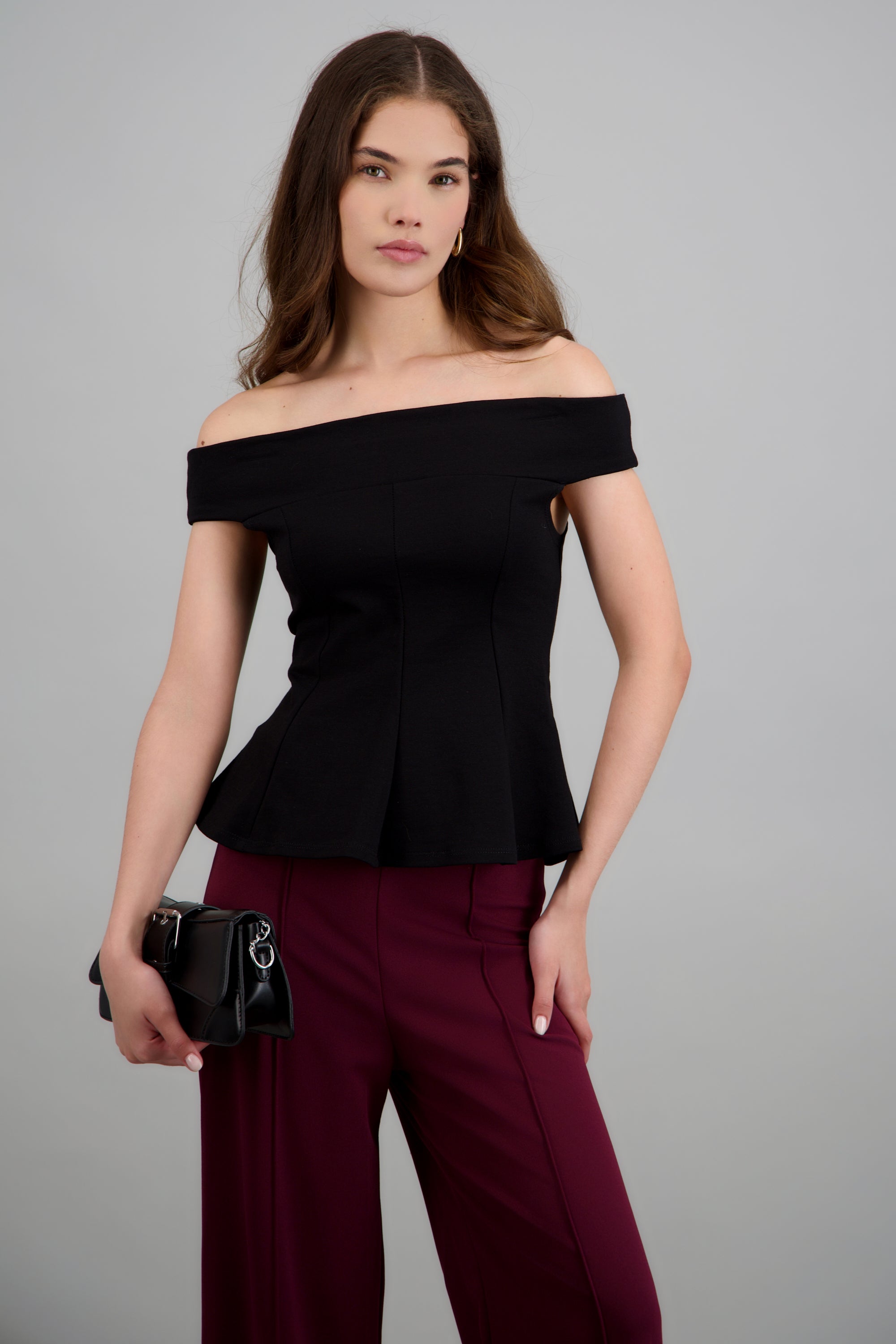 Top off shoulder peplum NEGRO