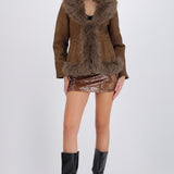 Abrigo suede detalle peluche