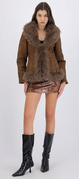 Abrigo suede detalle peluche